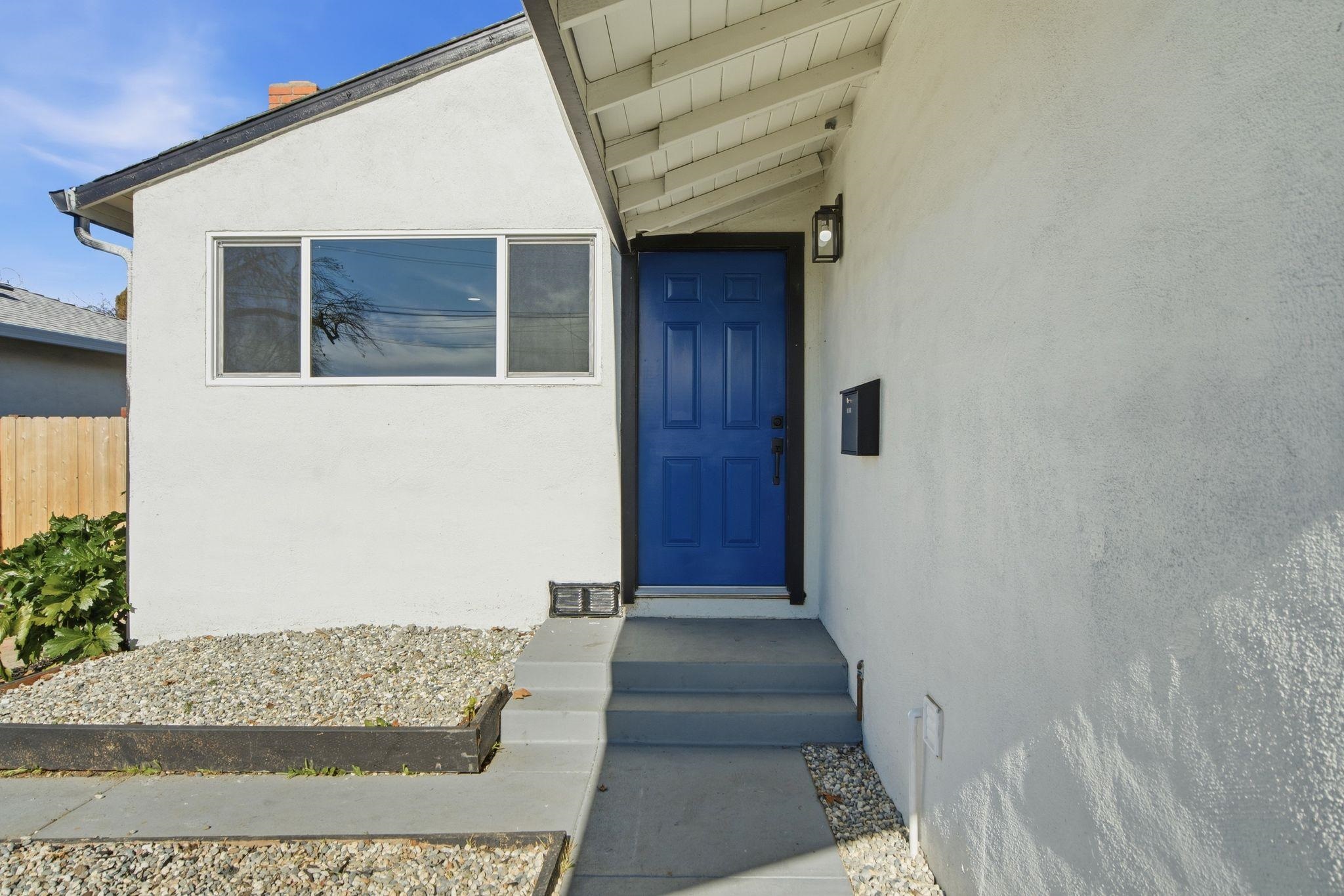 Detail Gallery Image 4 of 42 For 974 Ventura Ave, Livermore,  CA 94551 - 3 Beds | 2 Baths