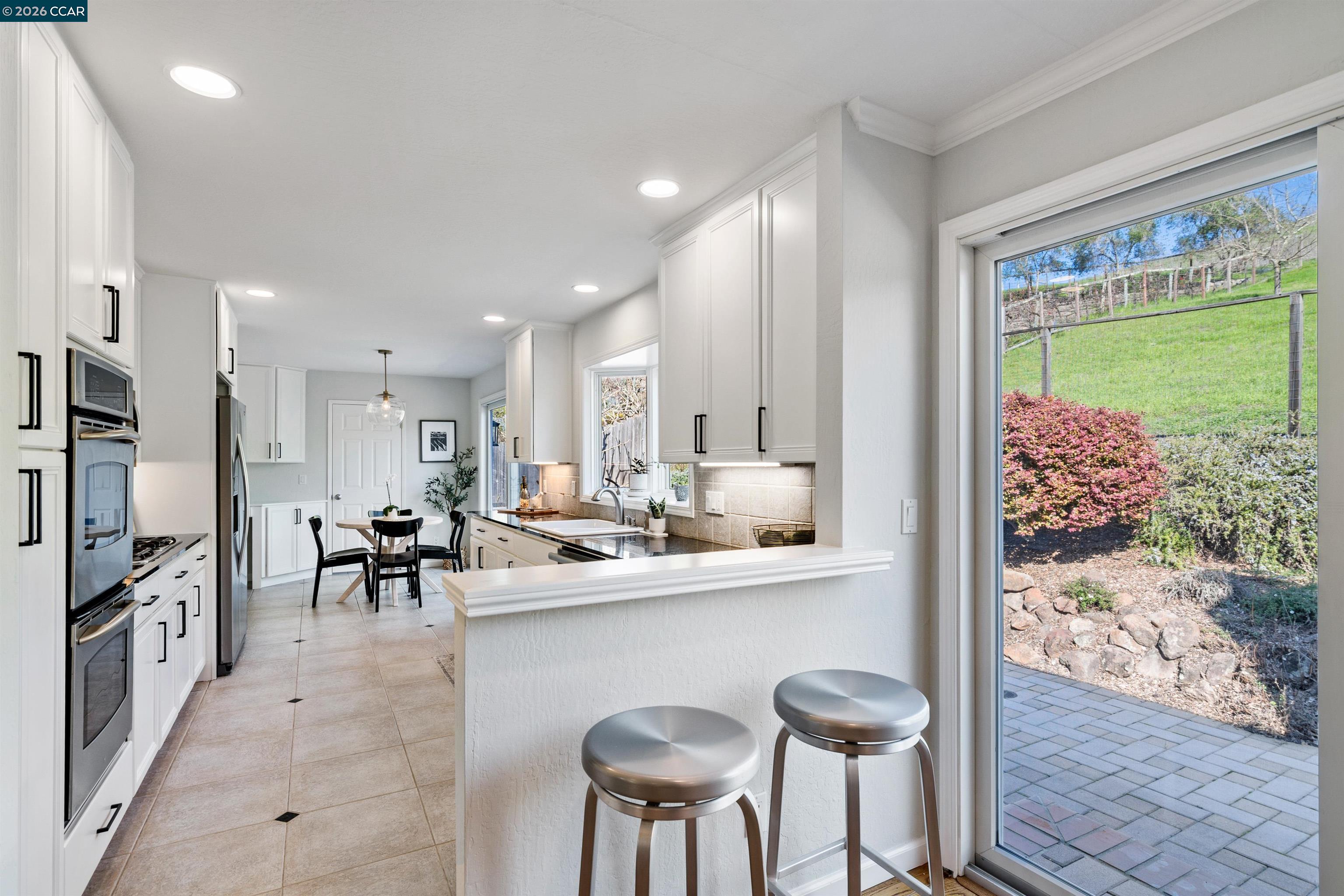 Detail Gallery Image 13 of 38 For 1197 Larch Ave, Moraga,  CA 94556 - 4 Beds | 2/1 Baths