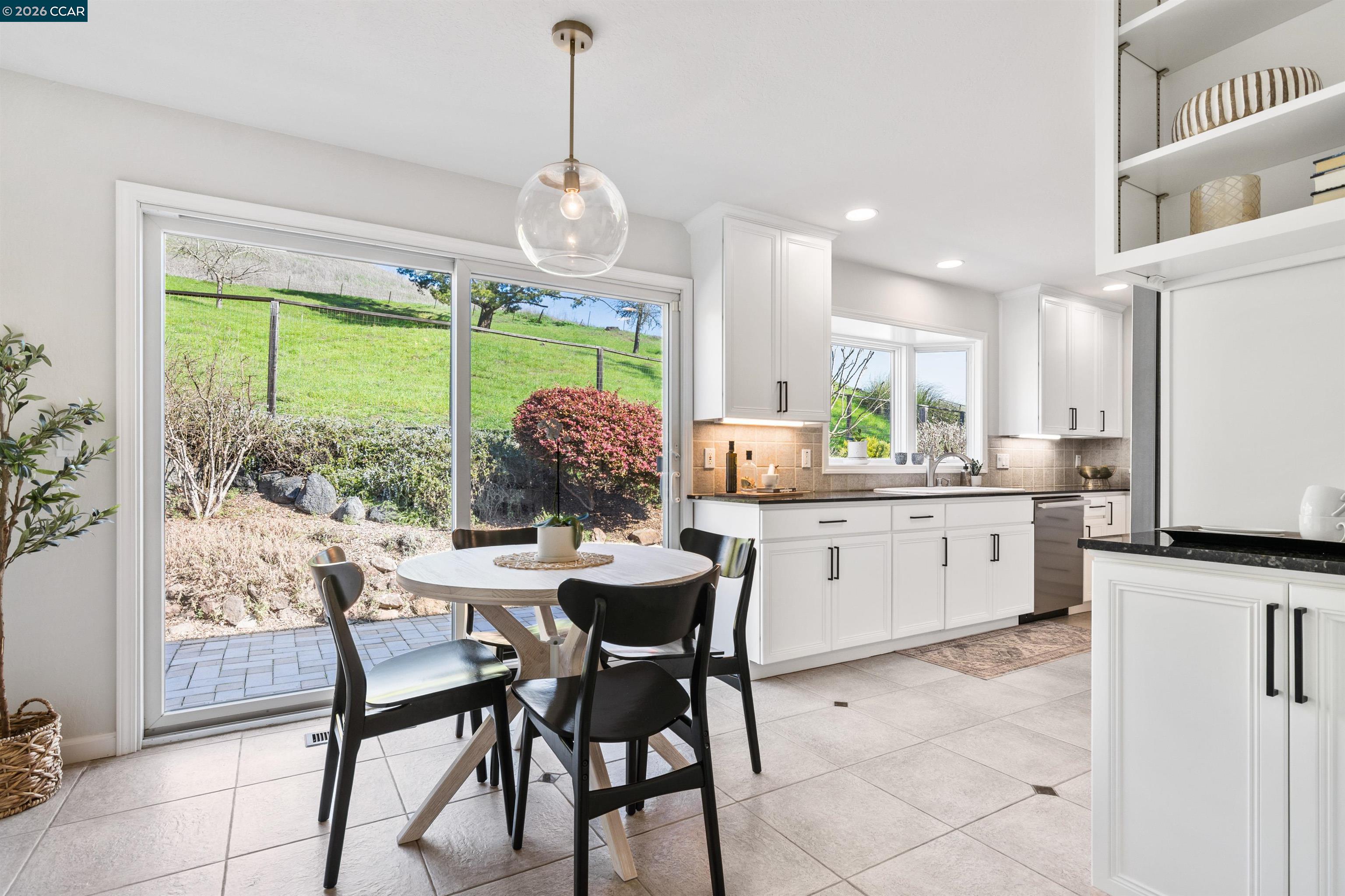 Detail Gallery Image 16 of 38 For 1197 Larch Ave, Moraga,  CA 94556 - 4 Beds | 2/1 Baths