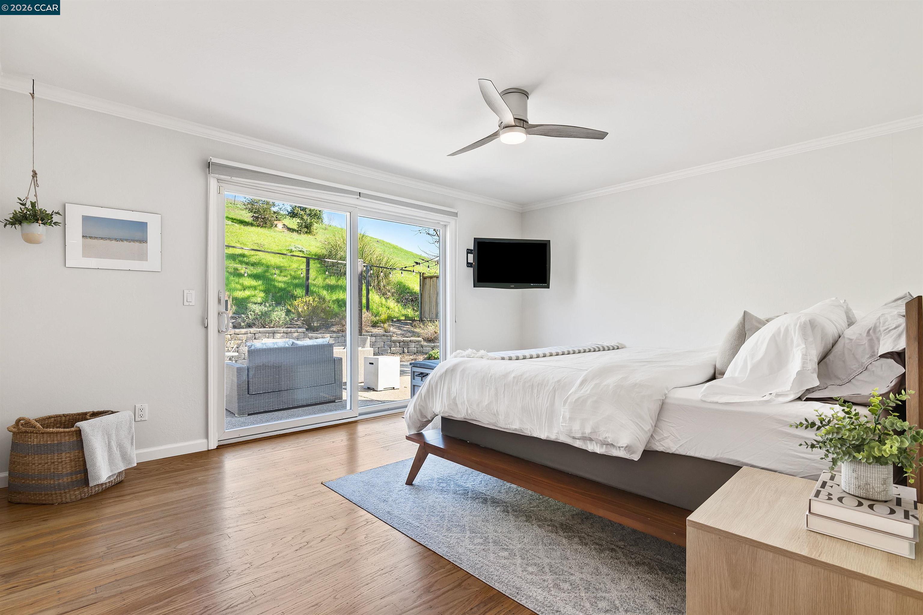 Detail Gallery Image 18 of 38 For 1197 Larch Ave, Moraga,  CA 94556 - 4 Beds | 2/1 Baths