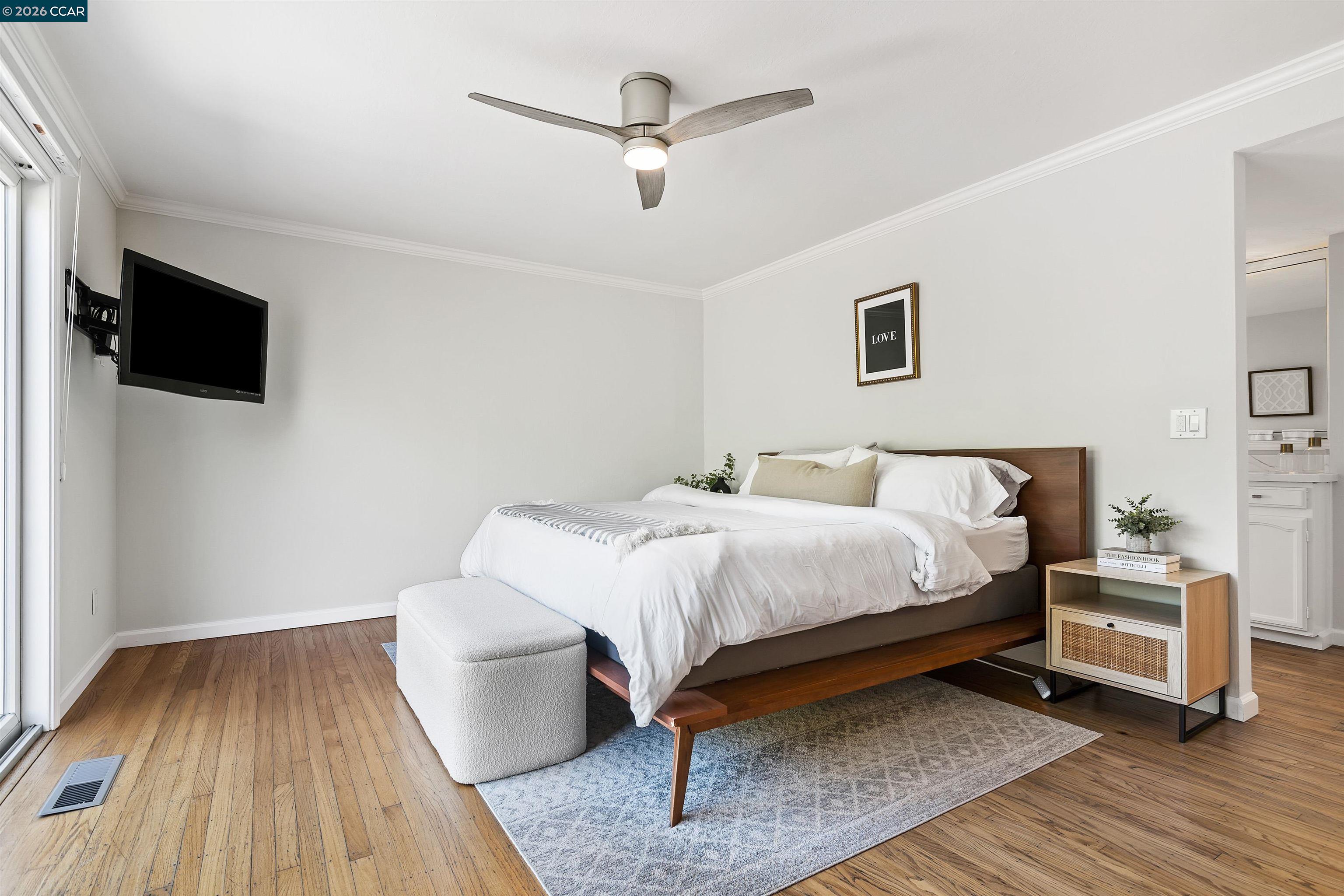 Detail Gallery Image 19 of 38 For 1197 Larch Ave, Moraga,  CA 94556 - 4 Beds | 2/1 Baths