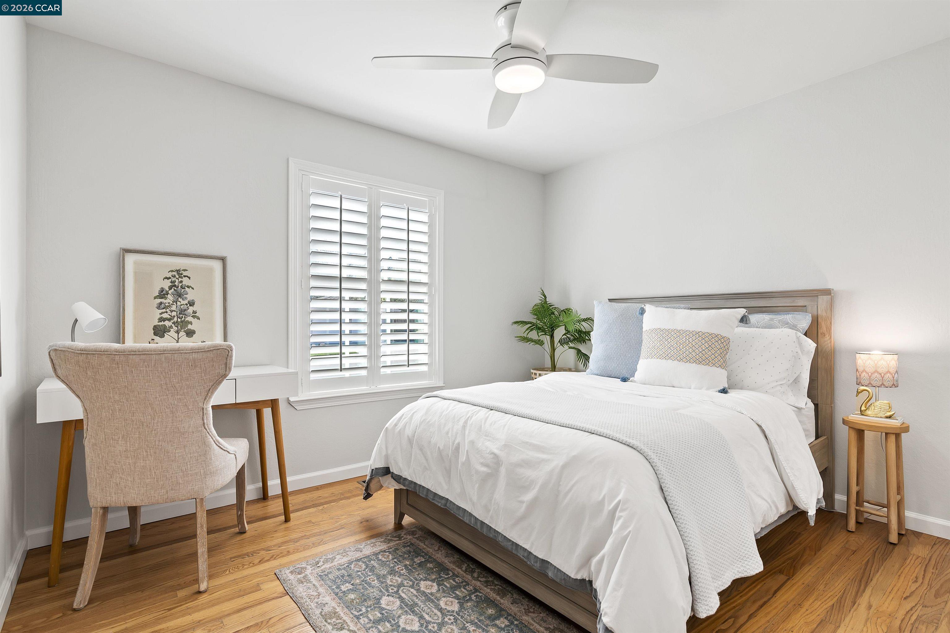 Detail Gallery Image 22 of 38 For 1197 Larch Ave, Moraga,  CA 94556 - 4 Beds | 2/1 Baths