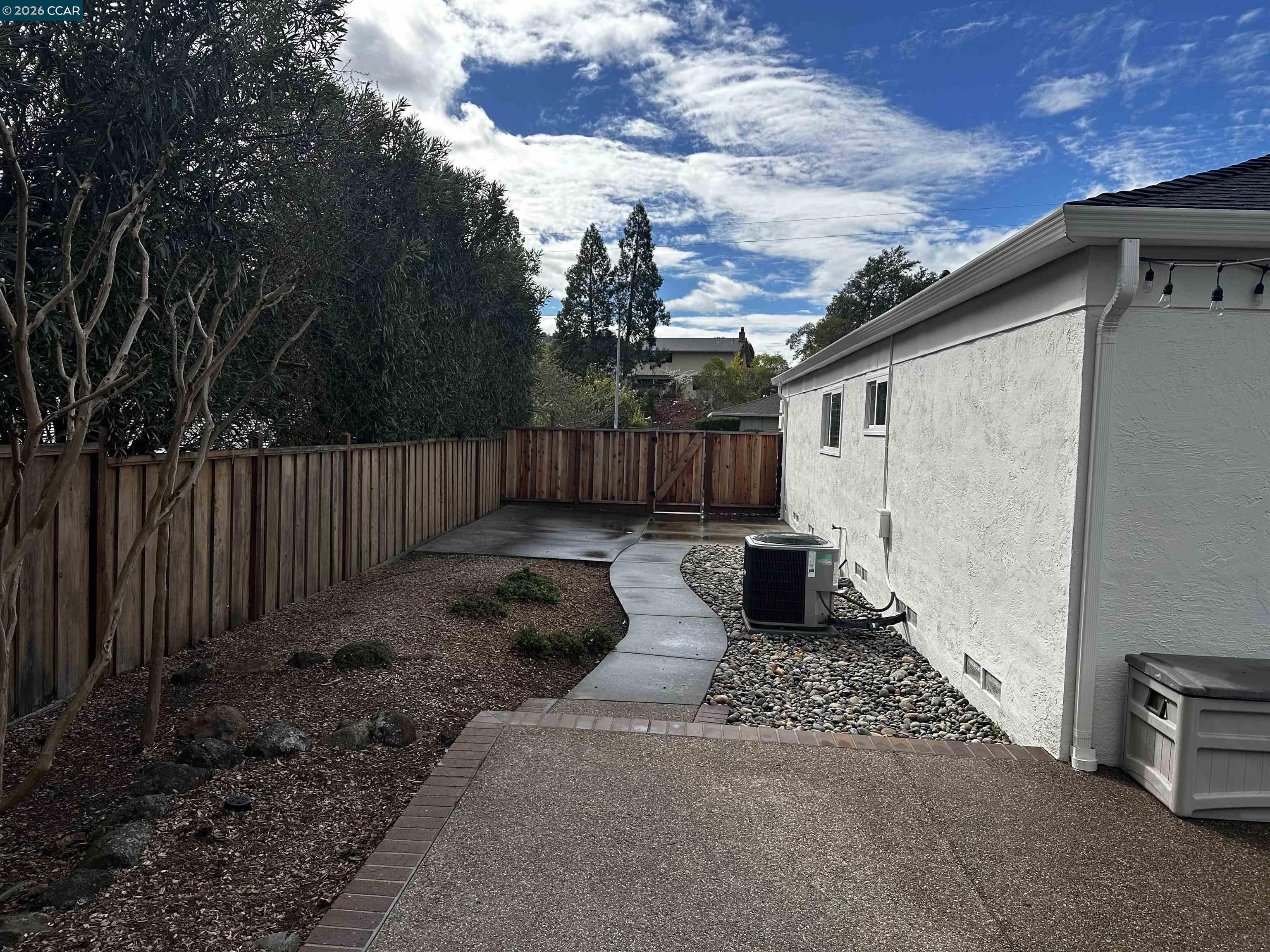 Detail Gallery Image 30 of 38 For 1197 Larch Ave, Moraga,  CA 94556 - 4 Beds | 2/1 Baths