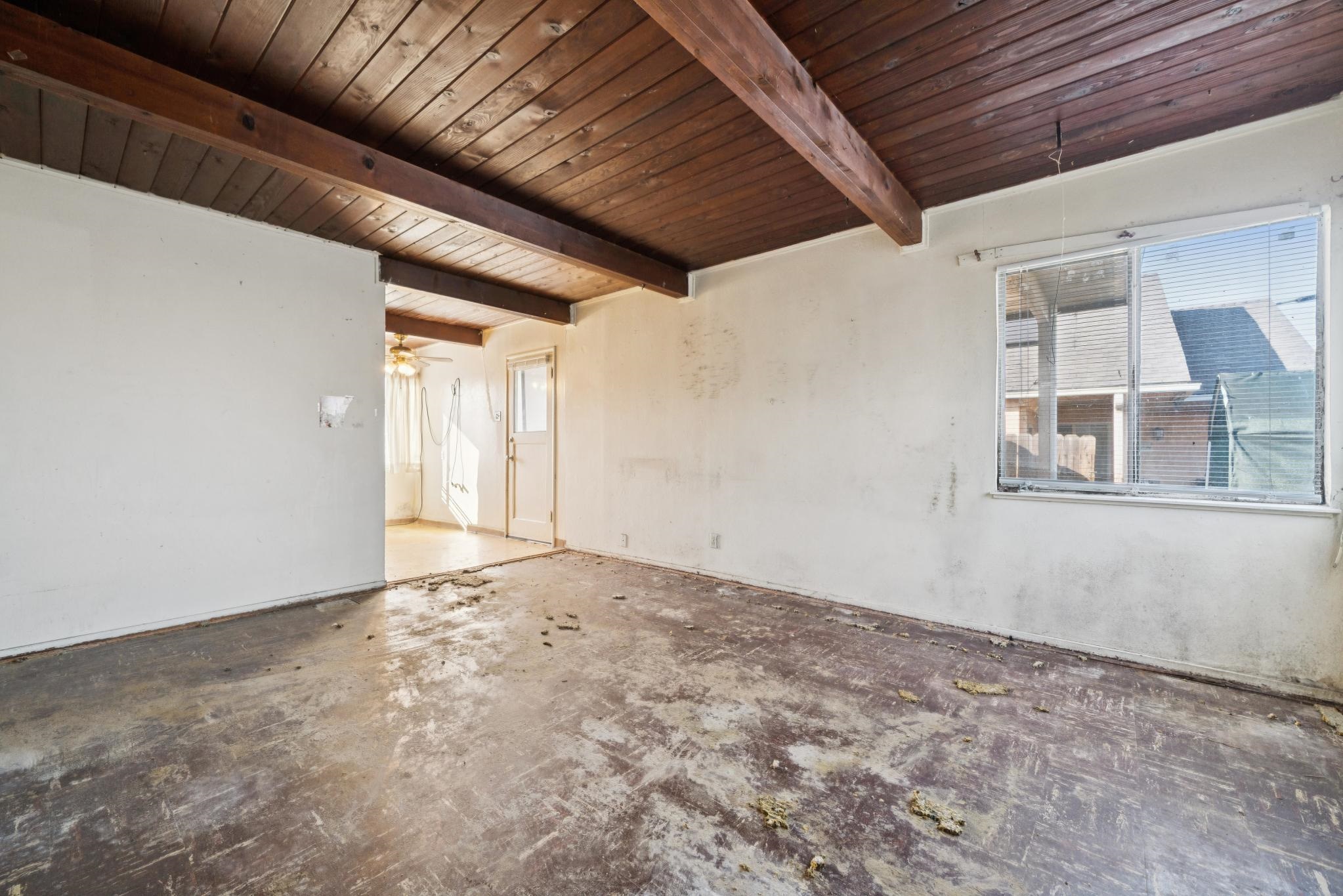 Detail Gallery Image 3 of 14 For 318 Linda Dr, San Pablo,  CA 94806 - 3 Beds | 1 Baths