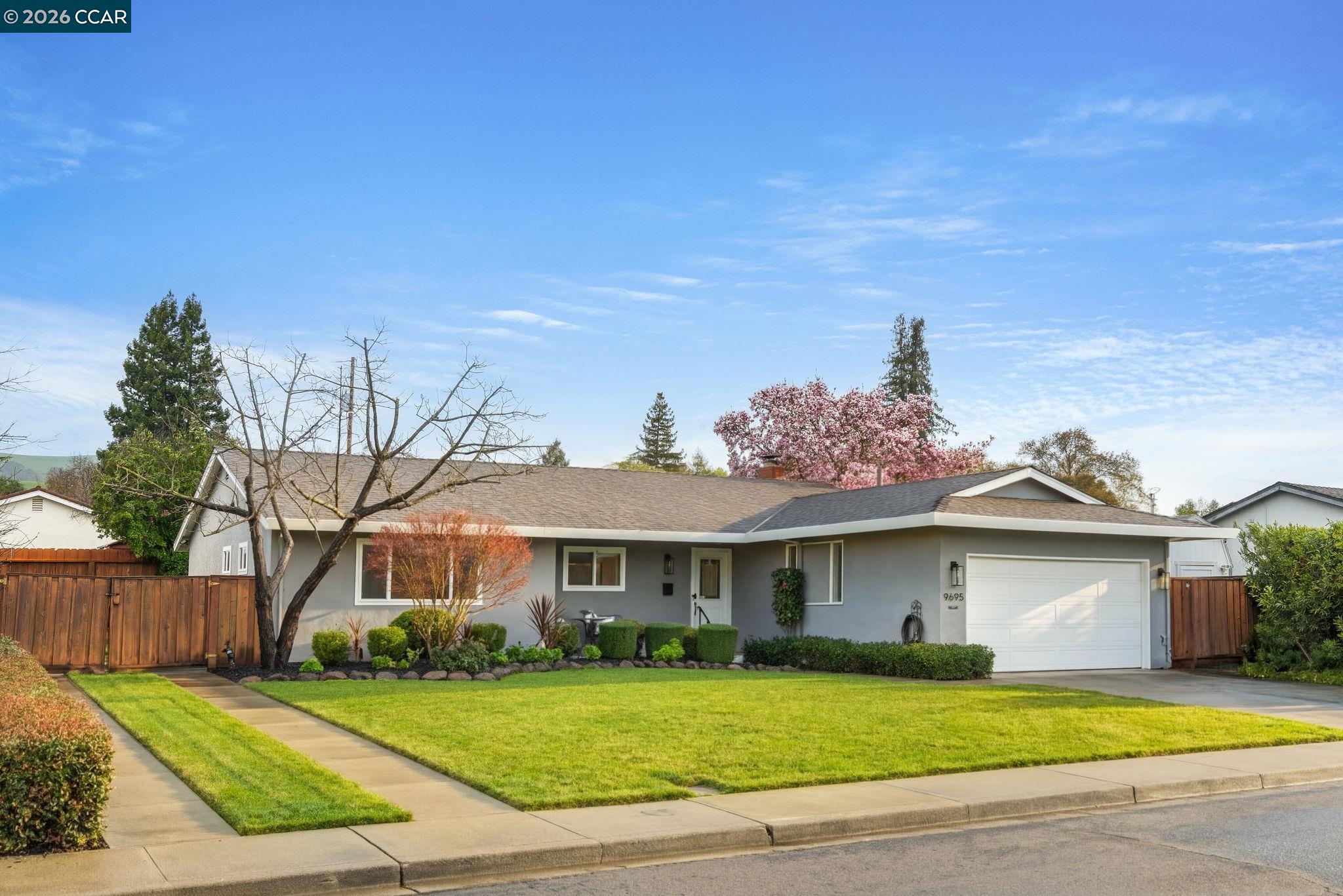 Detail Gallery Image 2 of 31 For 9695 Ashby Way, San Ramon,  CA 94583 - 4 Beds | 2 Baths