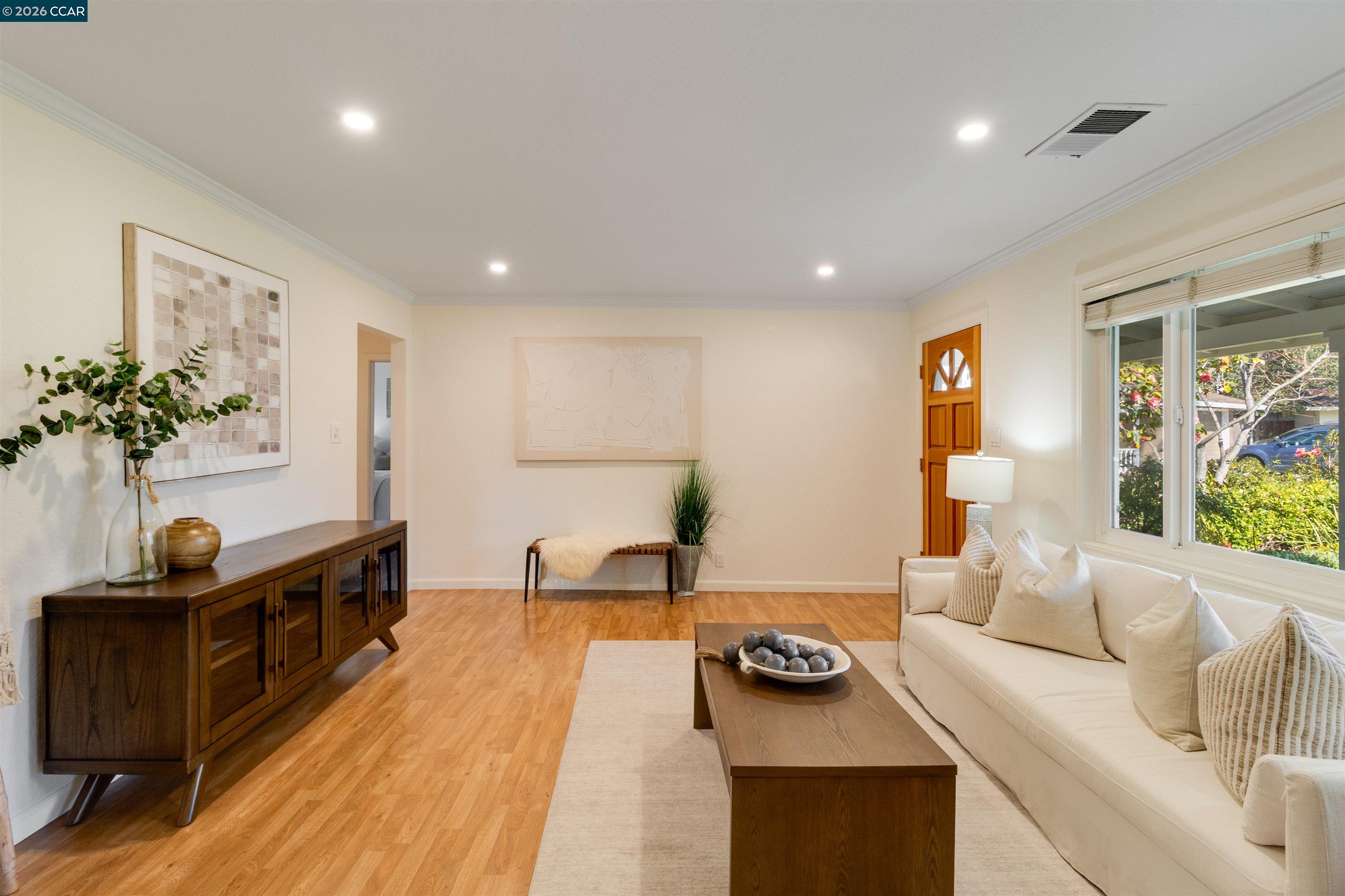 Detail Gallery Image 8 of 49 For 1830 Nadine Ct, Pleasant Hill,  CA 94523 - 3 Beds | 1 Baths