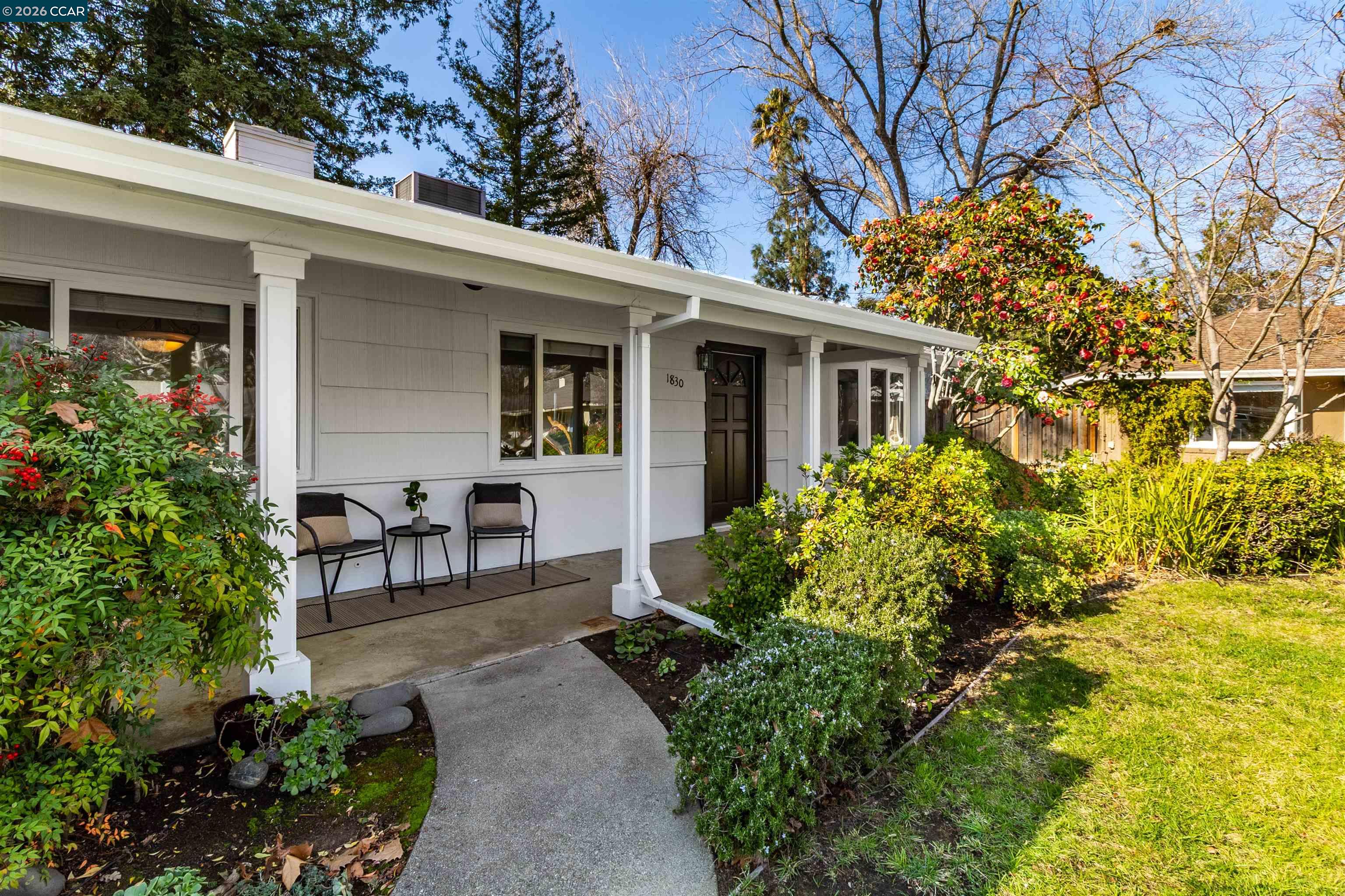 Detail Gallery Image 3 of 49 For 1830 Nadine Ct, Pleasant Hill,  CA 94523 - 3 Beds | 1 Baths