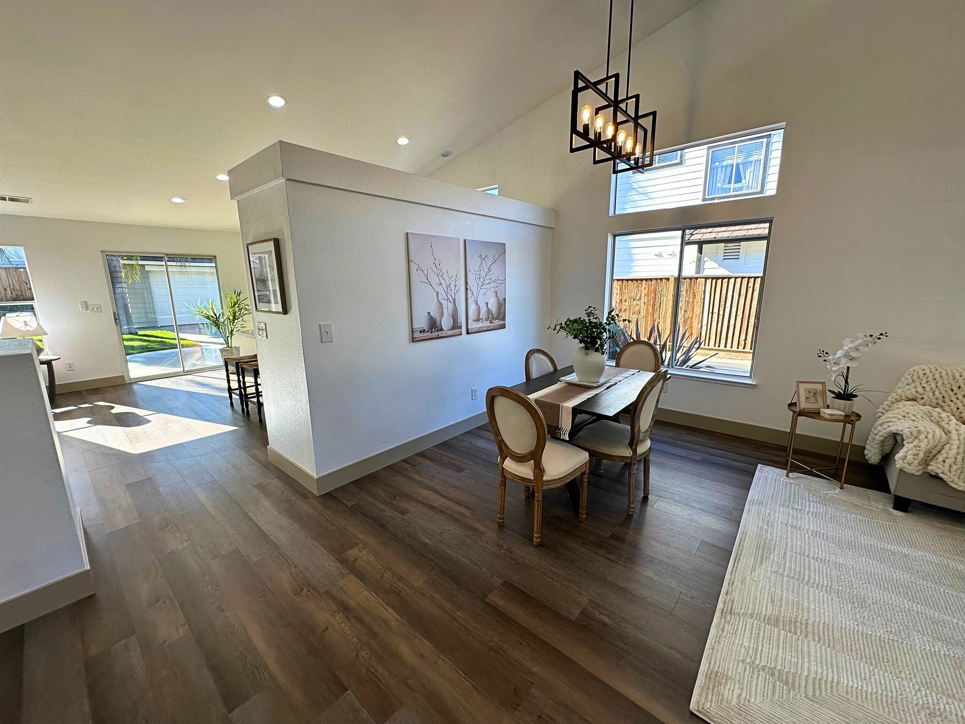 Detail Gallery Image 8 of 37 For 3075 Shiles Loop, Brentwood,  CA 94513 - 3 Beds | 2 Baths