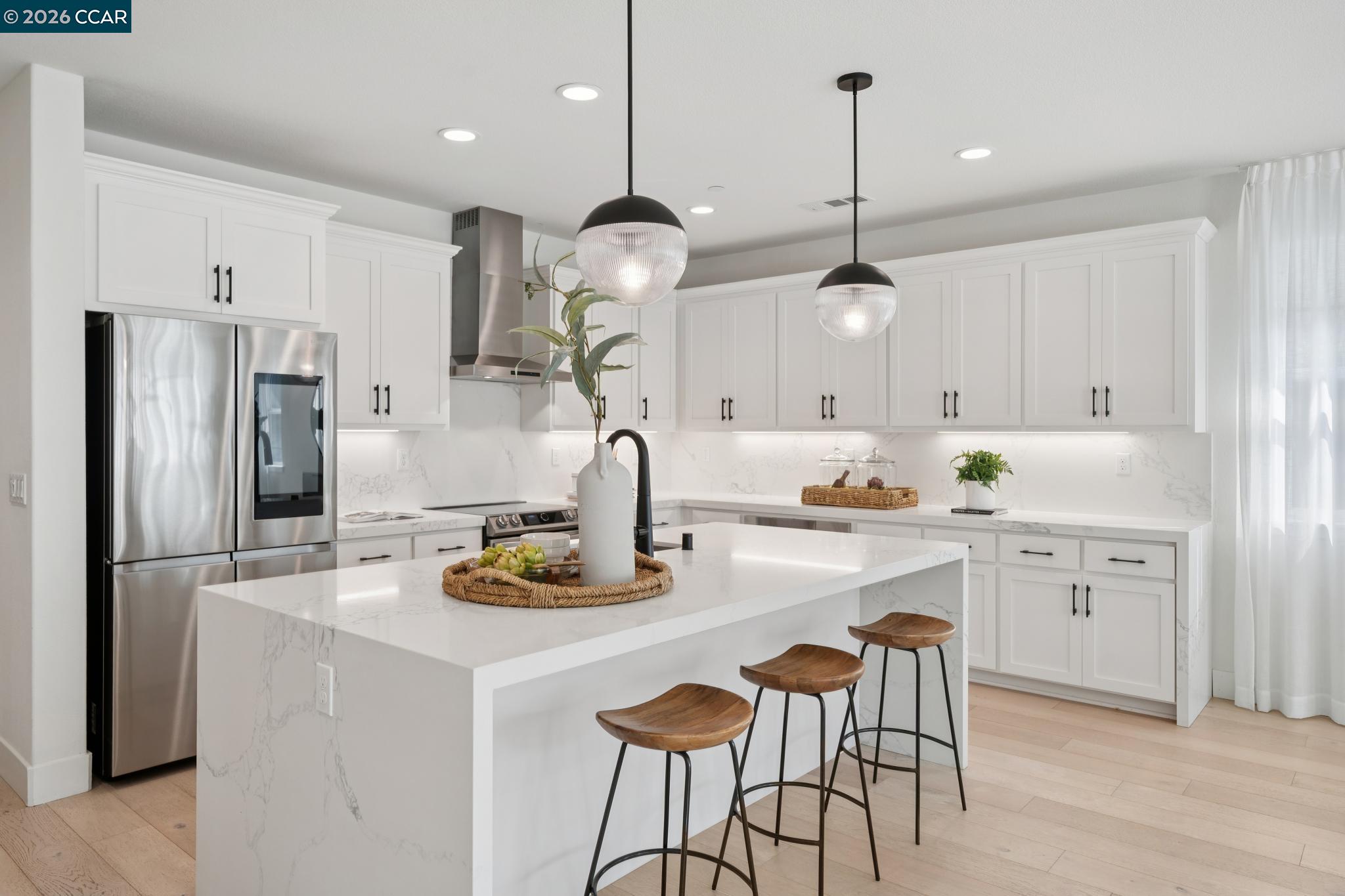 Detail Gallery Image 14 of 47 For 5549 Promontory Way, Antioch,  CA 94531 - 4 Beds | 3/1 Baths