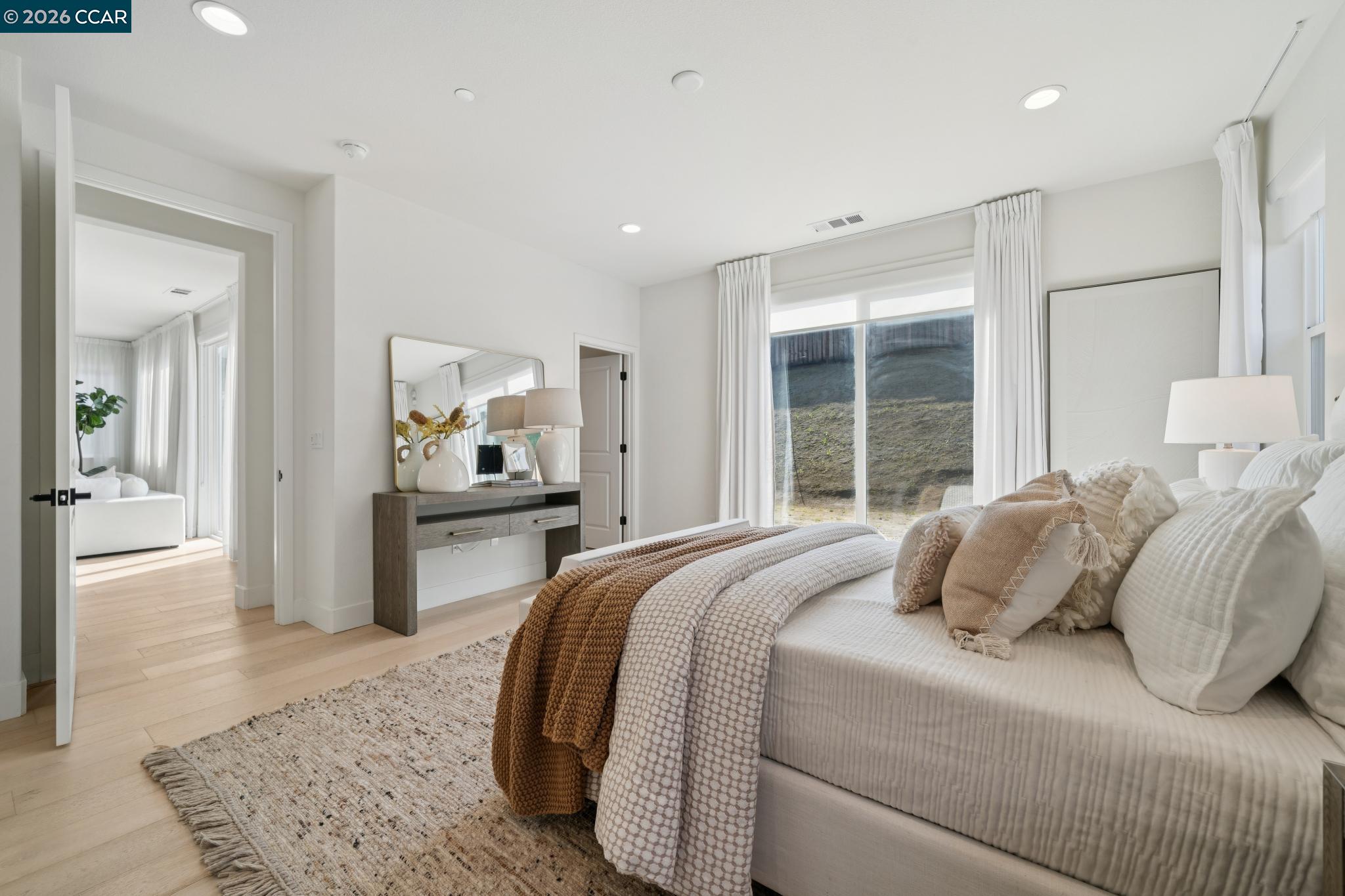 Detail Gallery Image 21 of 47 For 5549 Promontory Way, Antioch,  CA 94531 - 4 Beds | 3/1 Baths