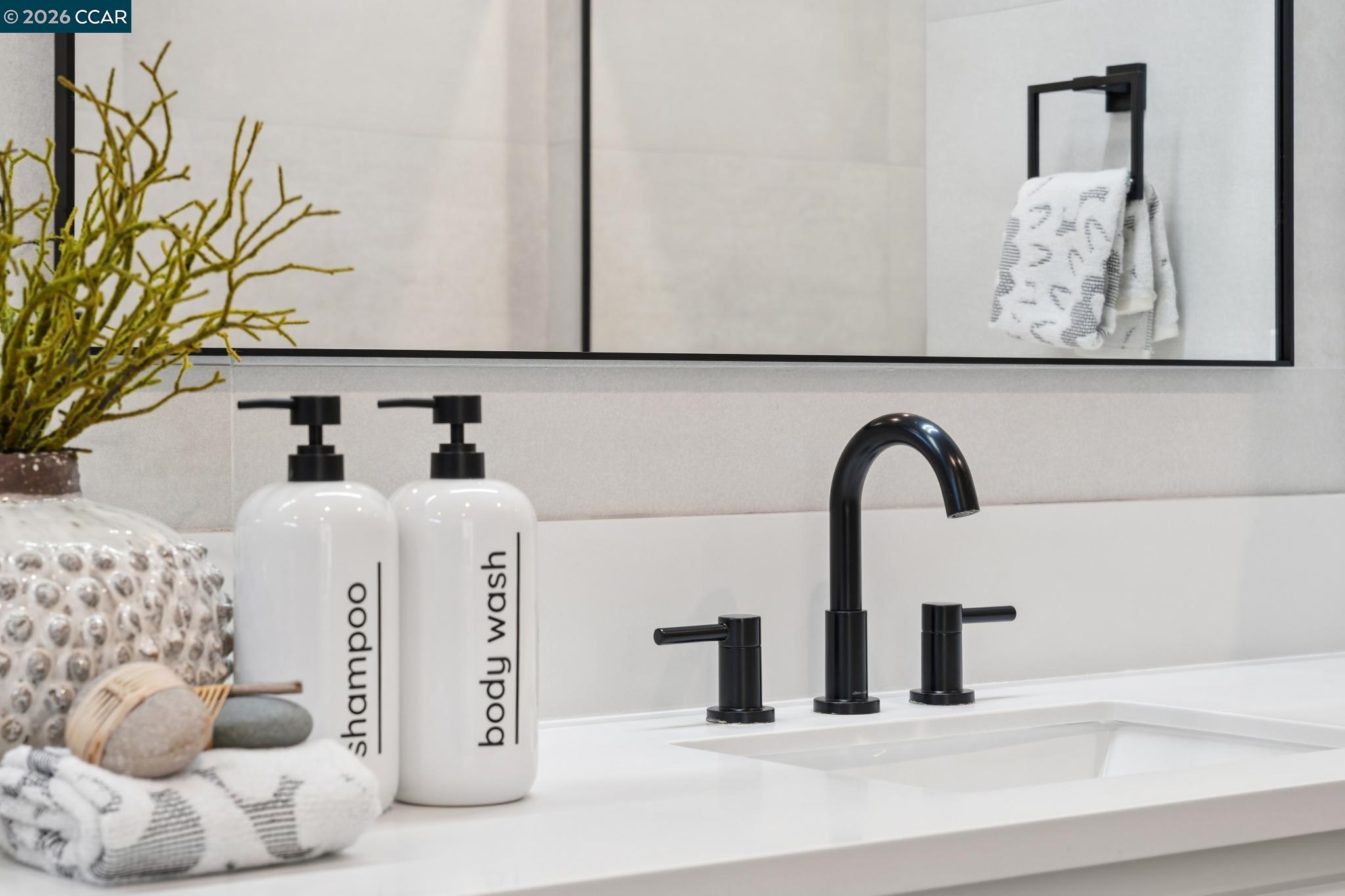 Detail Gallery Image 27 of 47 For 5549 Promontory Way, Antioch,  CA 94531 - 4 Beds | 3/1 Baths