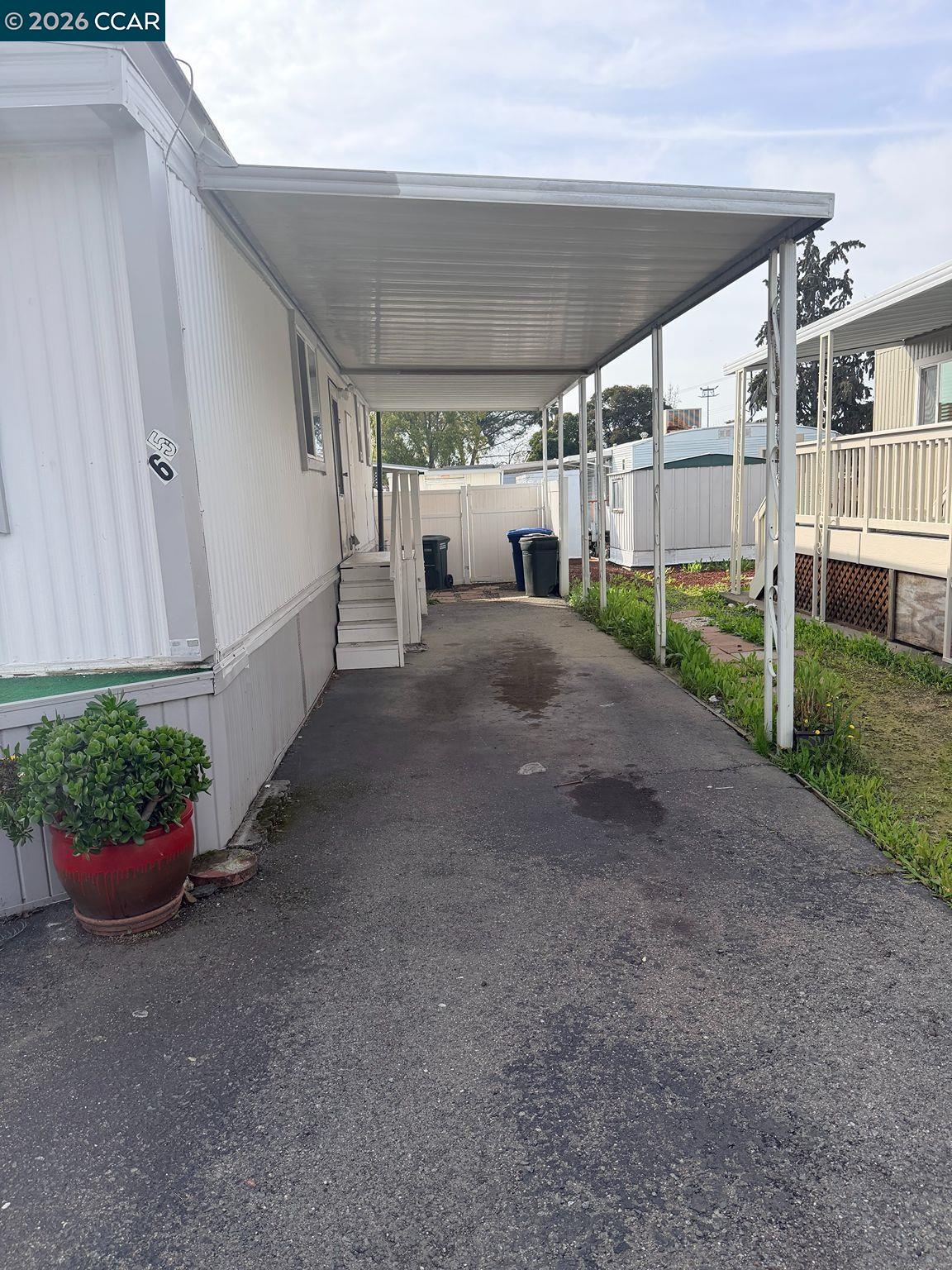 Detail Gallery Image 2 of 2 For 65 Palm Ln, Concord,  CA 94518 - 2 Beds | 1 Baths