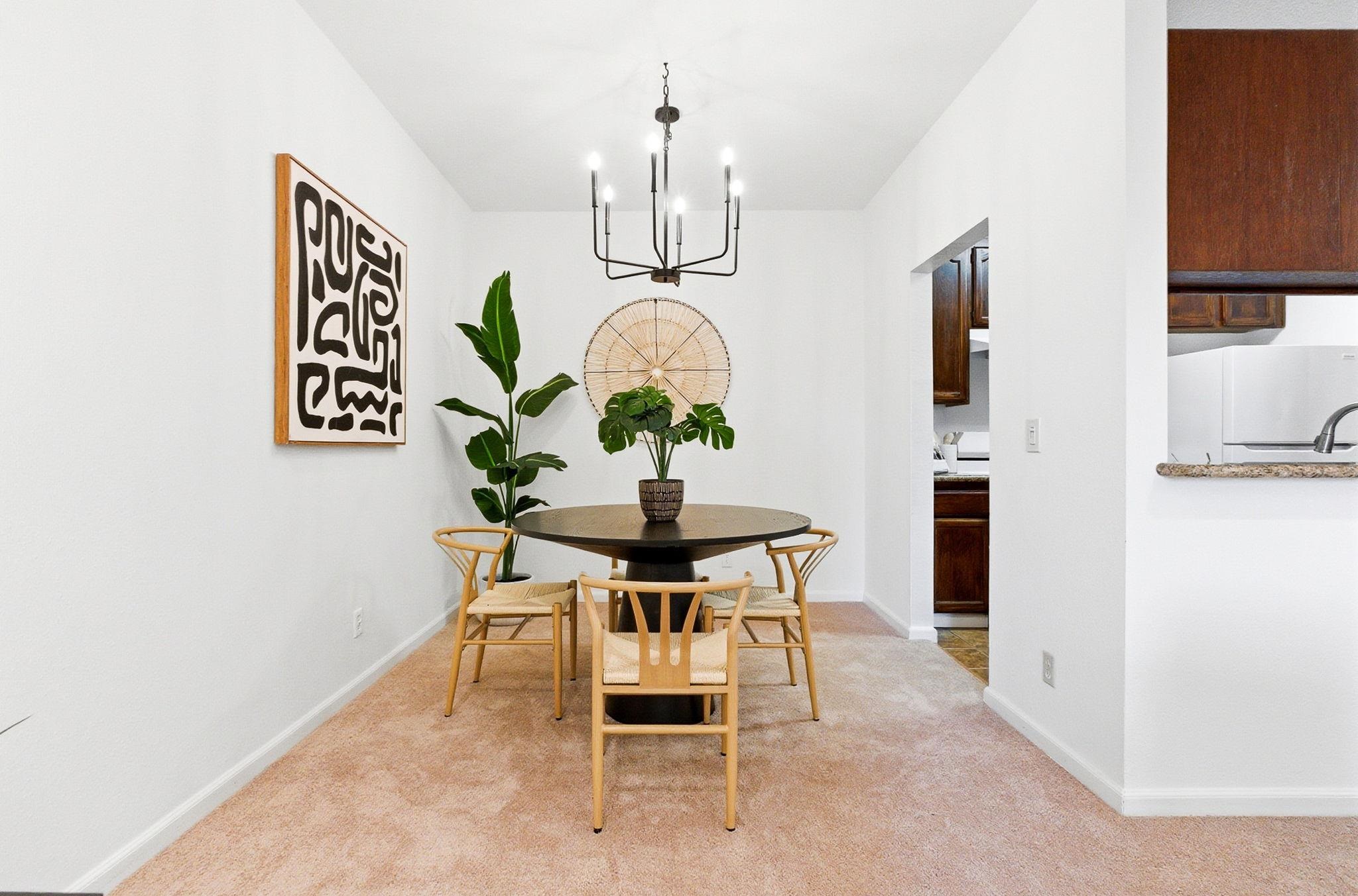 Photo #2: 41123129 Listing: Photo #2