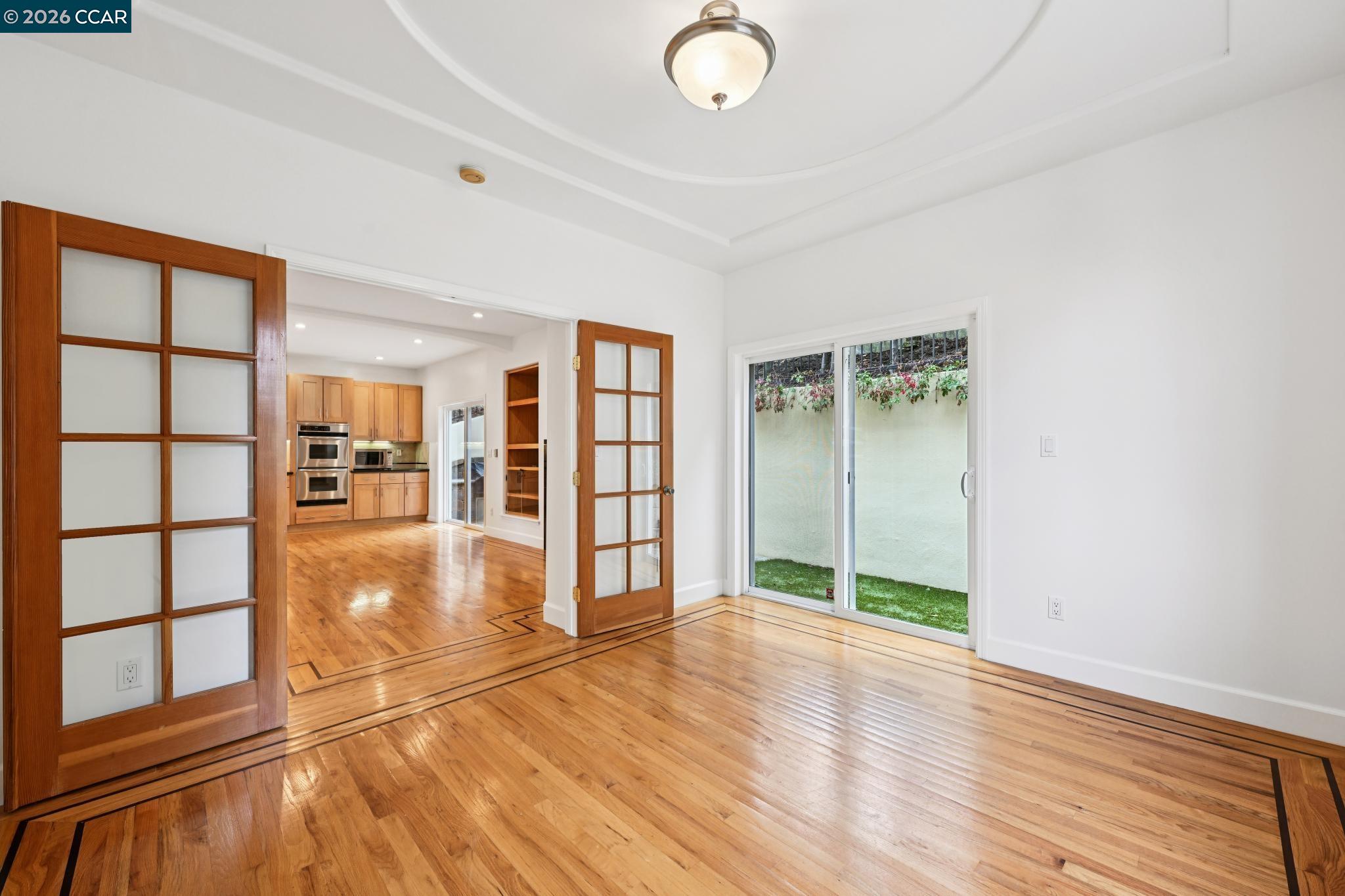 Detail Gallery Image 13 of 31 For 4132 Balfour Ave, Oakland,  CA 94610 - 4 Beds | 3 Baths