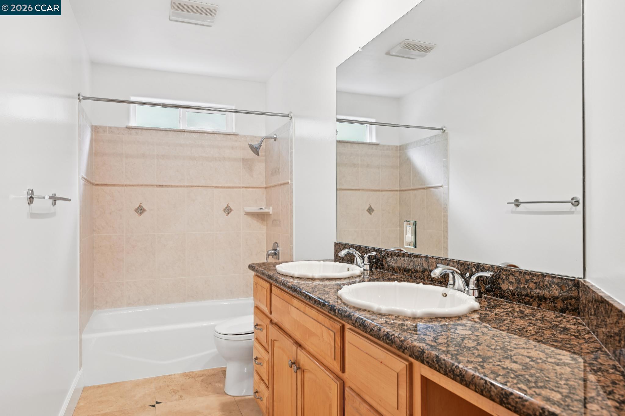 Detail Gallery Image 27 of 31 For 4132 Balfour Ave, Oakland,  CA 94610 - 4 Beds | 3 Baths