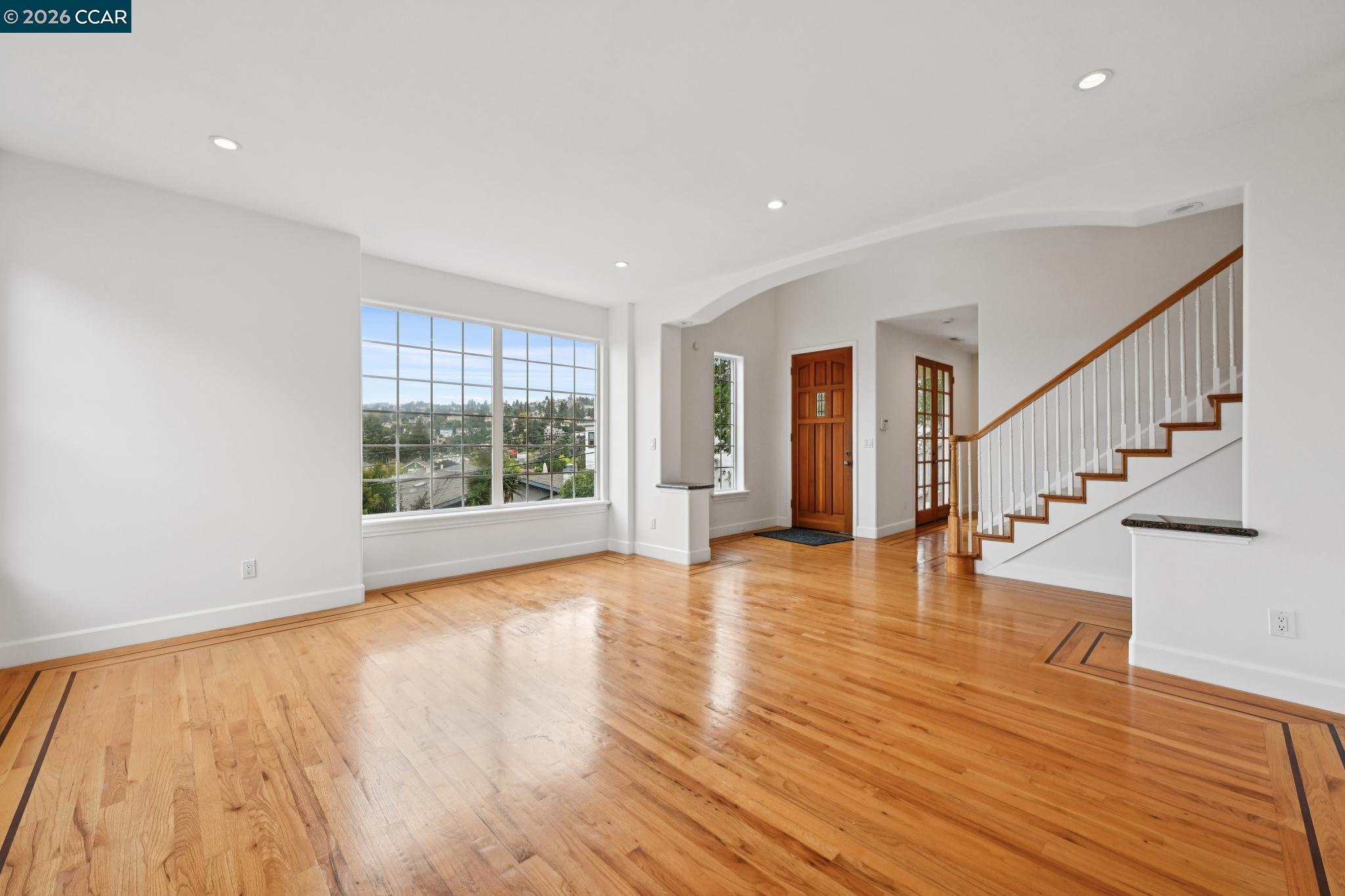 Detail Gallery Image 7 of 31 For 4132 Balfour Ave, Oakland,  CA 94610 - 4 Beds | 3 Baths