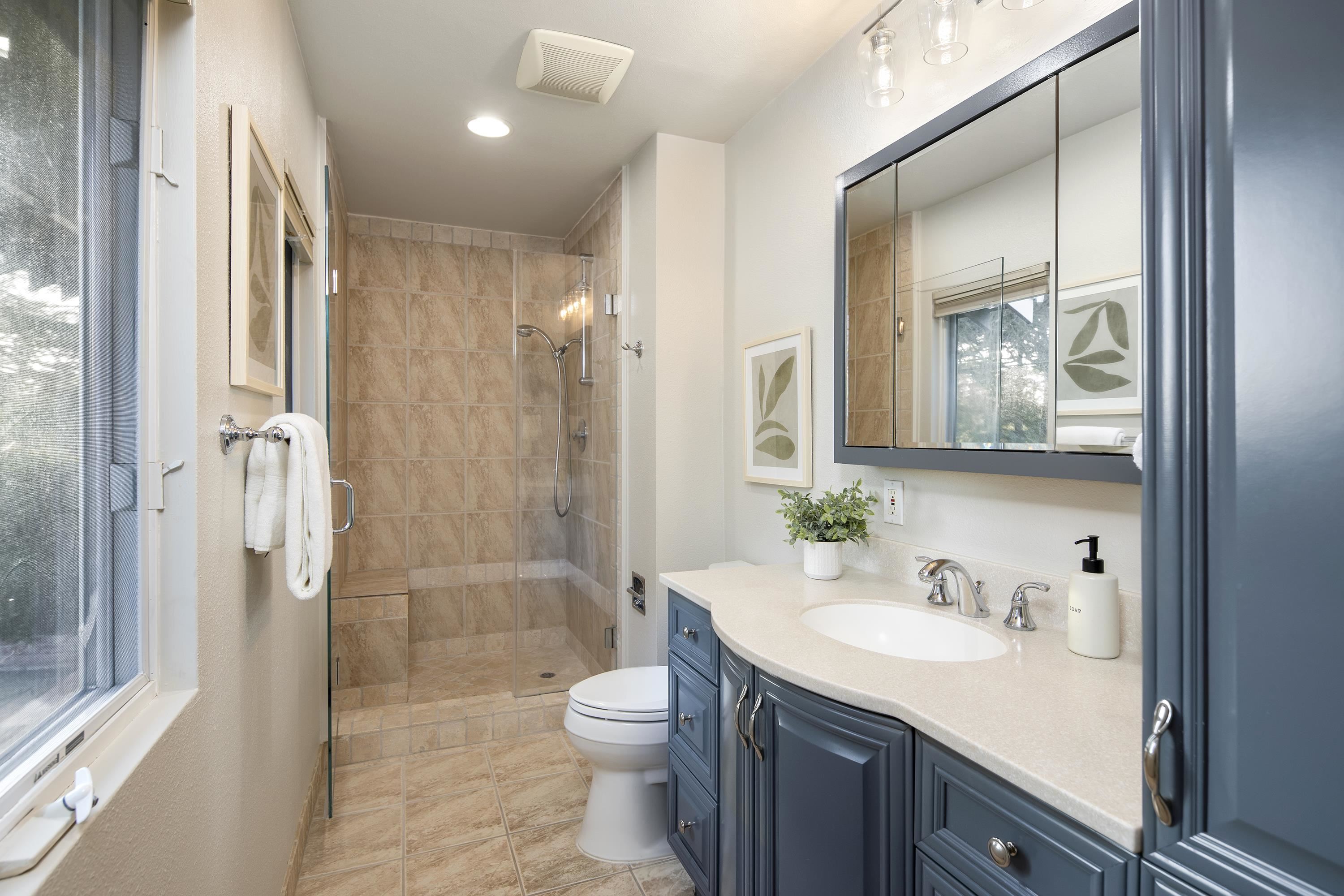 Detail Gallery Image 14 of 36 For 2020 San Miguel Drive, Walnut Creek,  CA 94596 - 3 Beds | 3 Baths