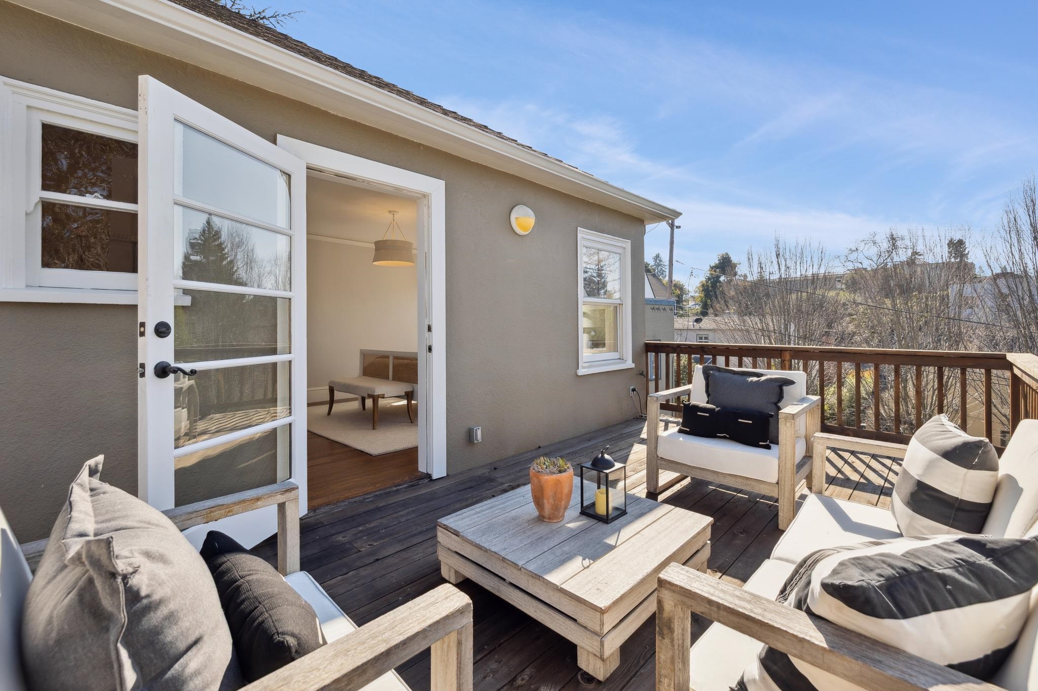 Detail Gallery Image 20 of 54 For 1111 Winsor Ave, Piedmont,  CA 94610 - 3 Beds | 2 Baths