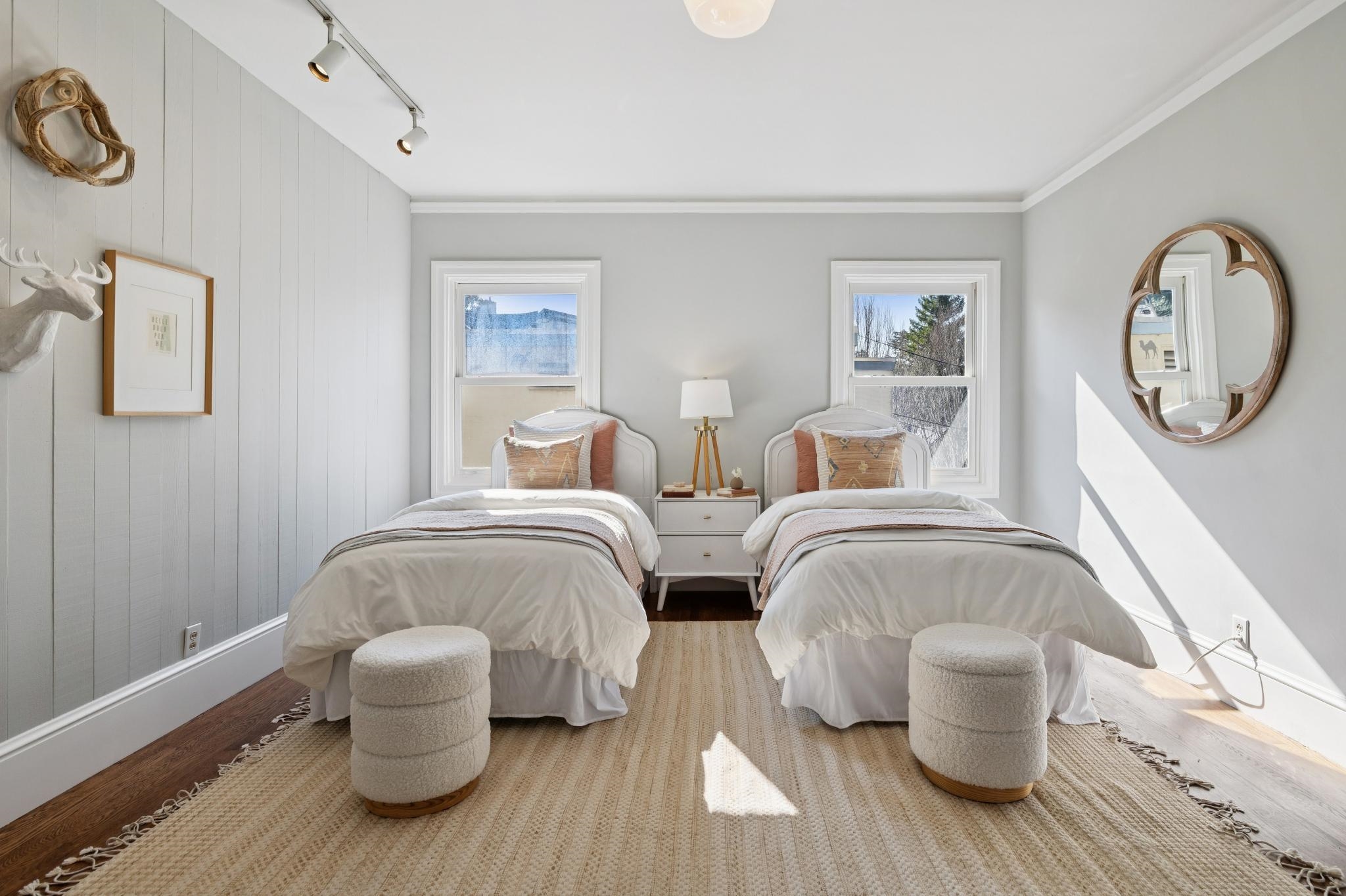 Detail Gallery Image 21 of 54 For 1111 Winsor Ave, Piedmont,  CA 94610 - 3 Beds | 2 Baths