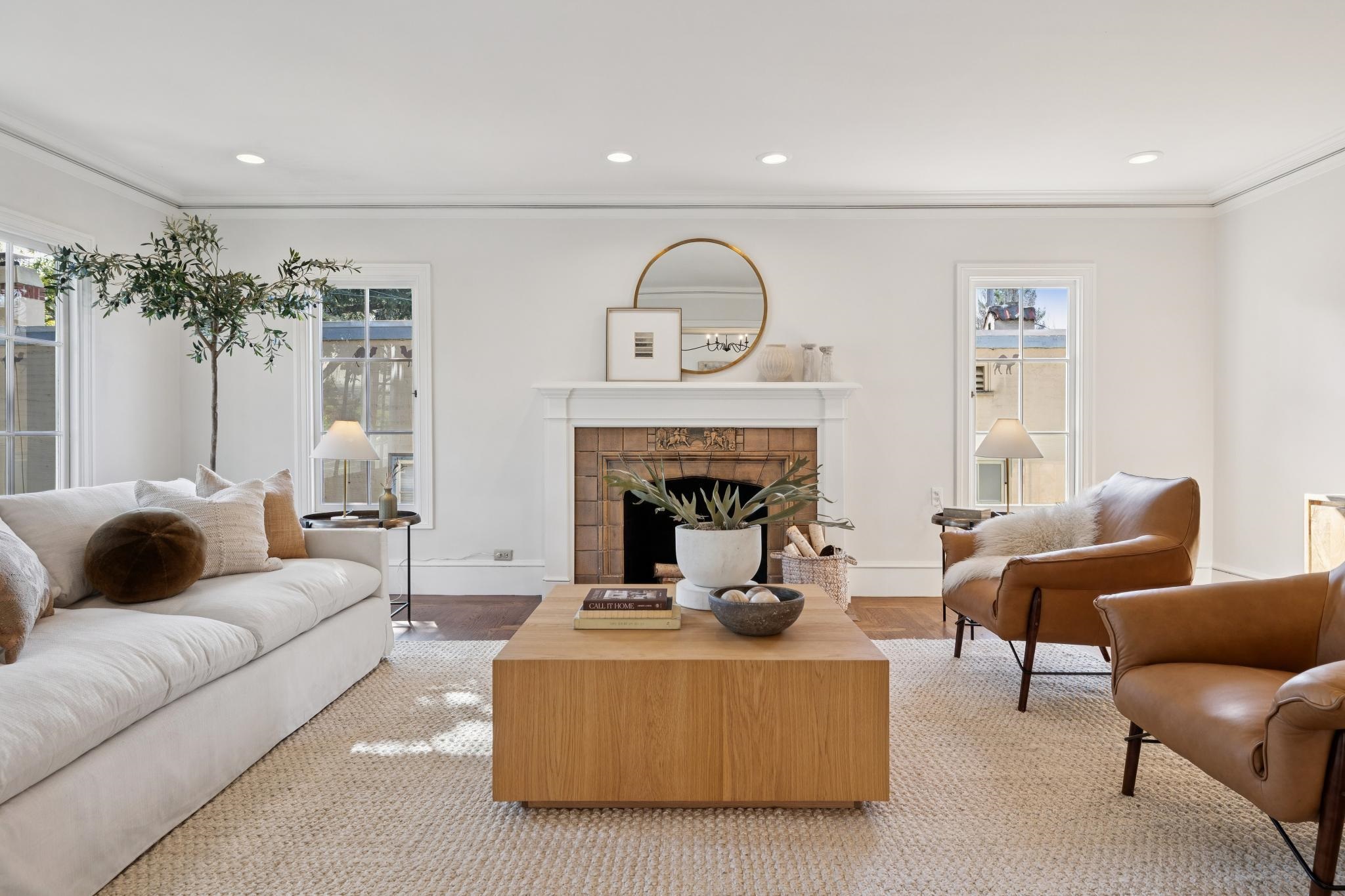 Detail Gallery Image 4 of 54 For 1111 Winsor Ave, Piedmont,  CA 94610 - 3 Beds | 2 Baths