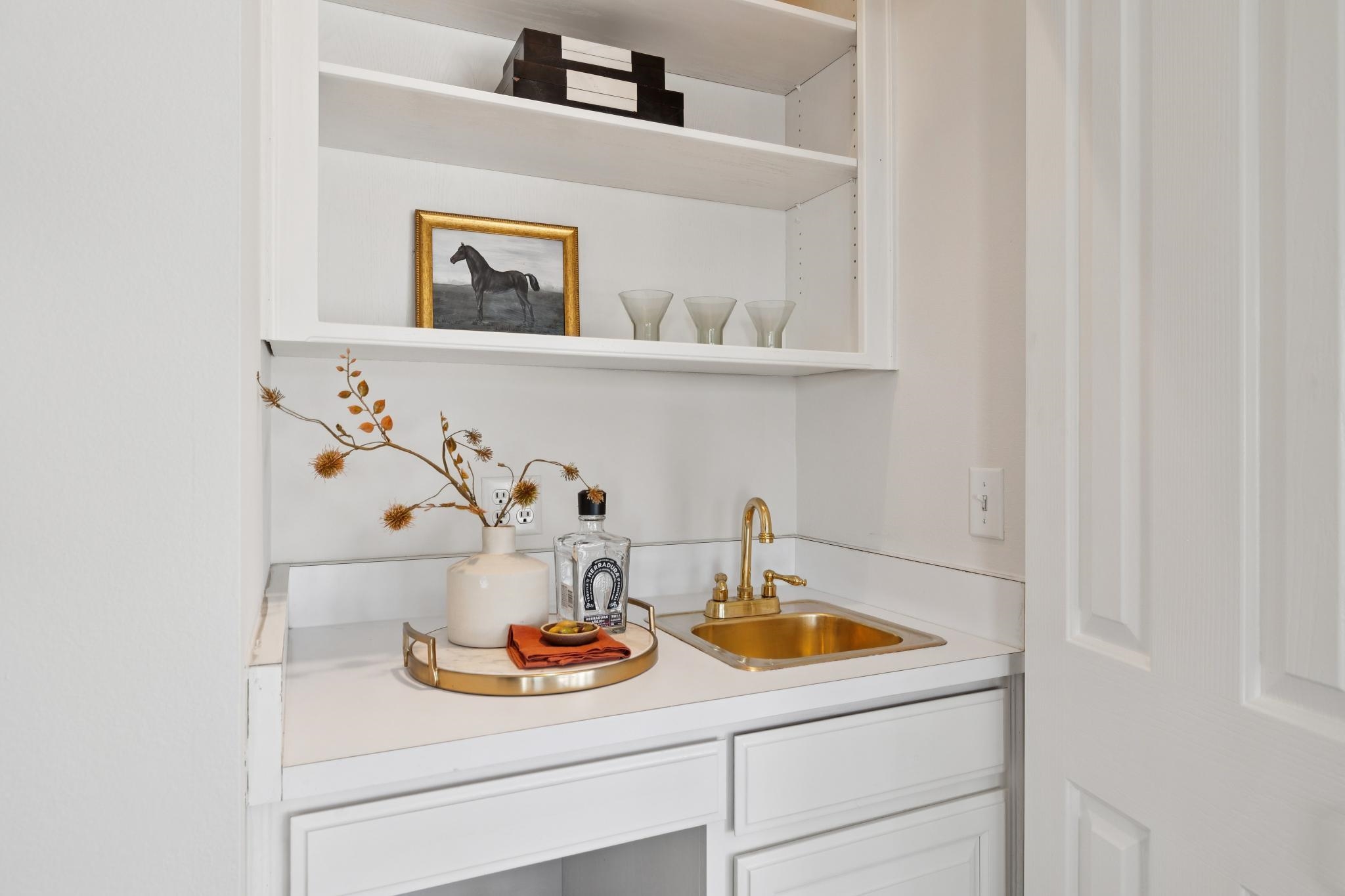 Detail Gallery Image 31 of 54 For 1111 Winsor Ave, Piedmont,  CA 94610 - 3 Beds | 2 Baths