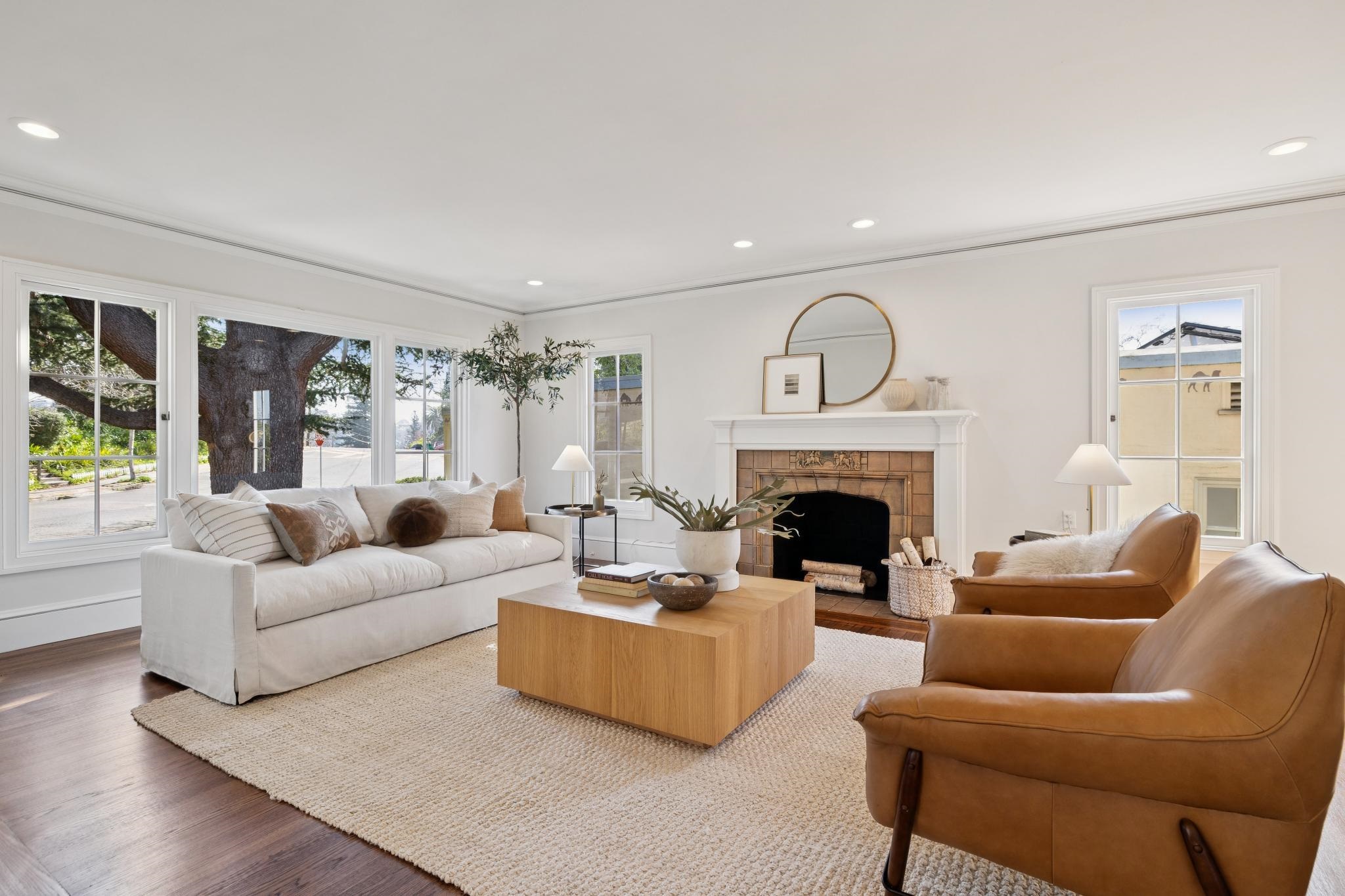 Detail Gallery Image 5 of 54 For 1111 Winsor Ave, Piedmont,  CA 94610 - 3 Beds | 2 Baths