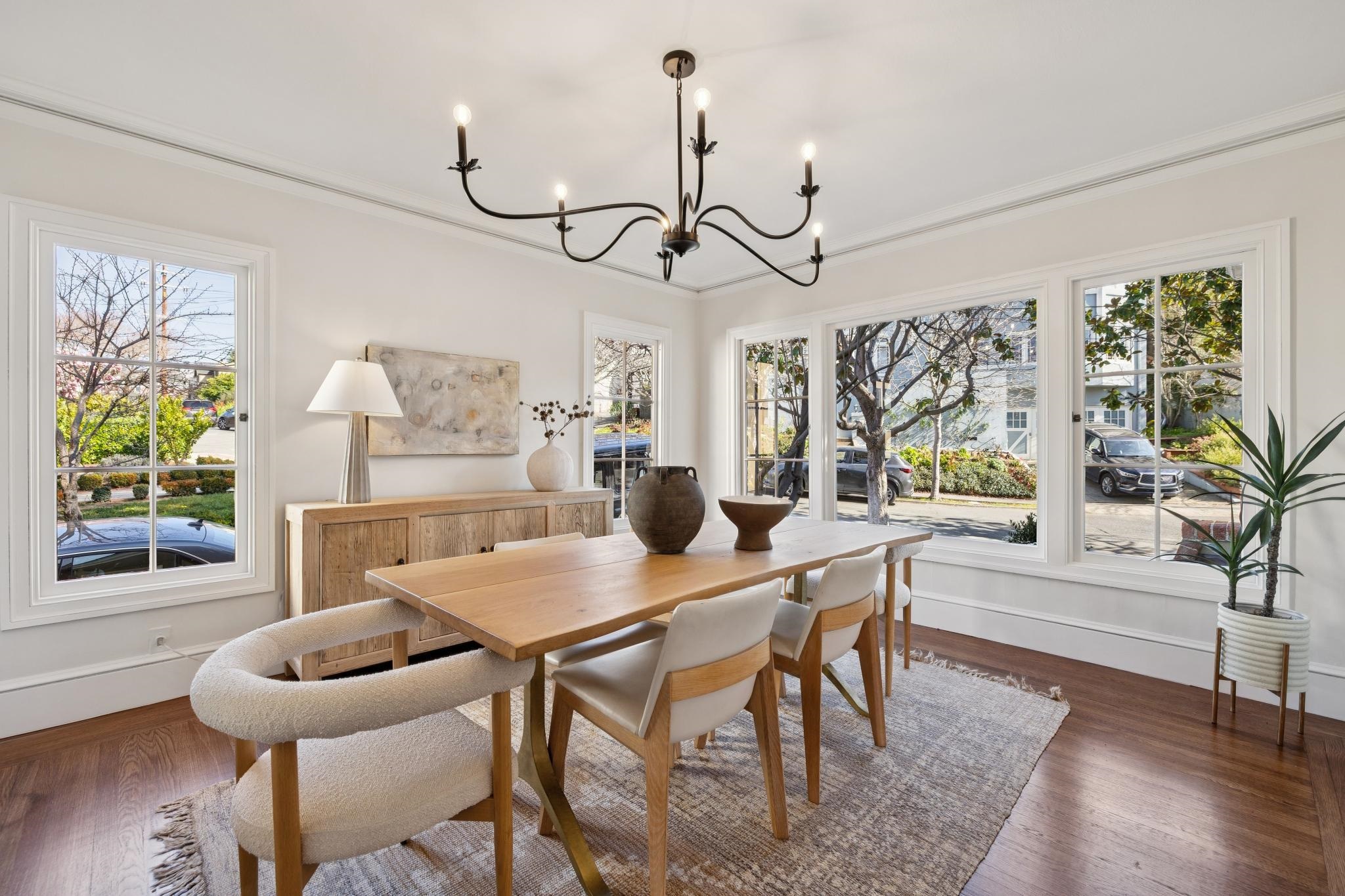 Detail Gallery Image 10 of 54 For 1111 Winsor Ave, Piedmont,  CA 94610 - 3 Beds | 2 Baths