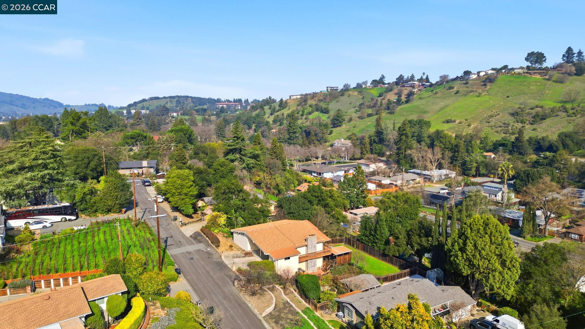 Detail Gallery Image 34 of 47 For 95 Mackie Dr, Martinez,  CA 94553 - 3 Beds | 3 Baths