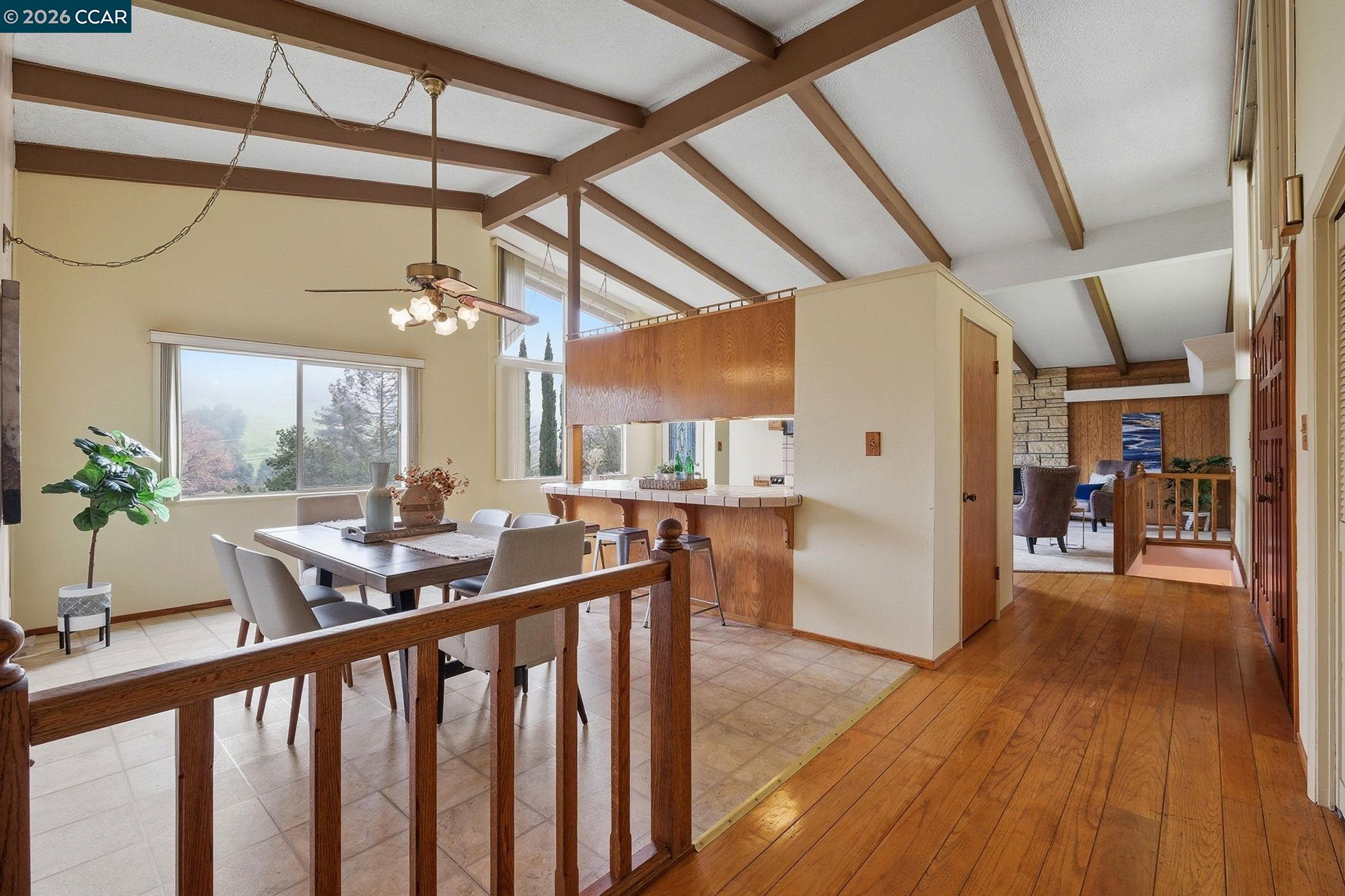 Detail Gallery Image 8 of 47 For 95 Mackie Dr, Martinez,  CA 94553 - 3 Beds | 3 Baths