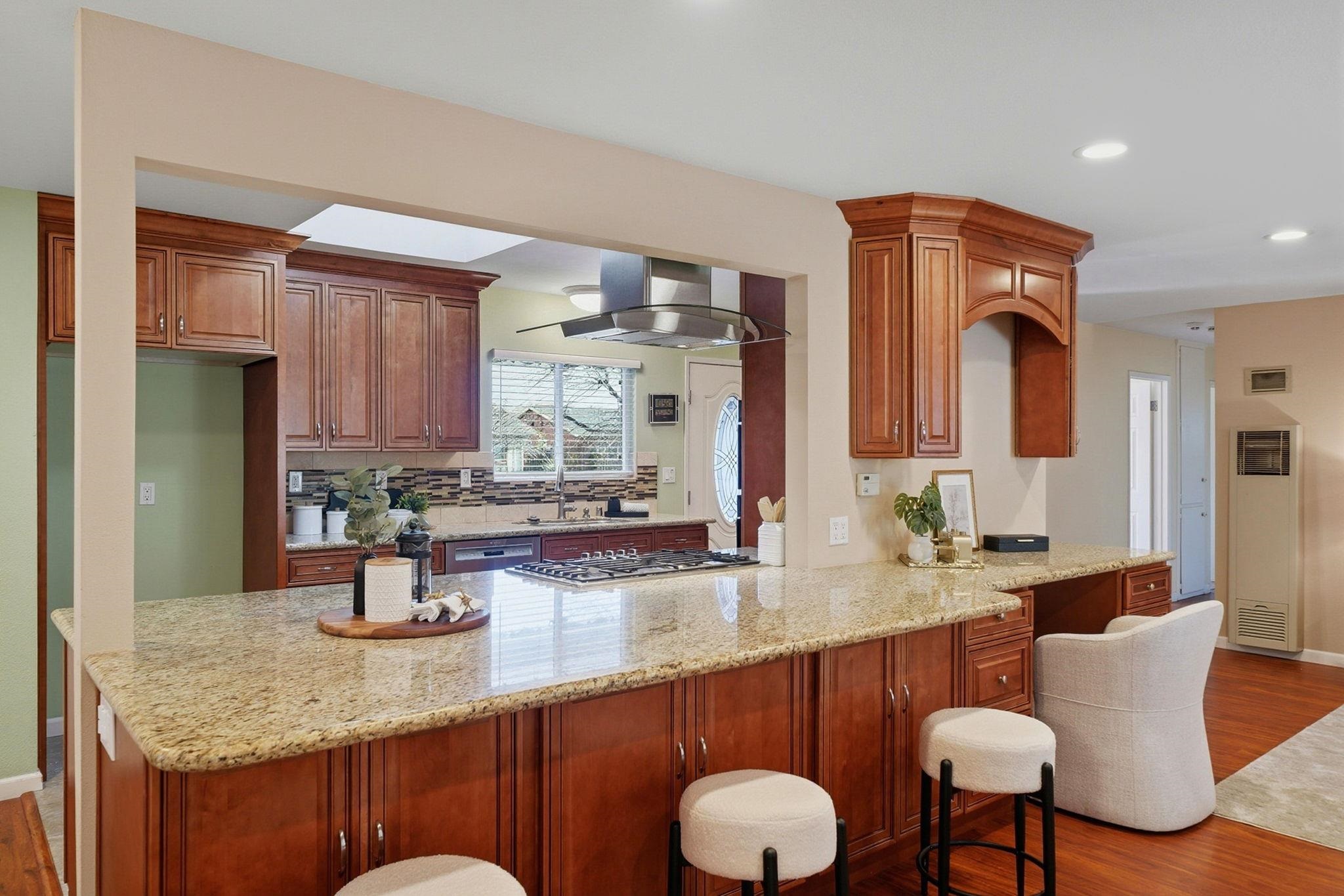 Detail Gallery Image 15 of 49 For 7712 Canterbury Lane, Dublin,  CA 94568-1936 - 3 Beds | 2 Baths