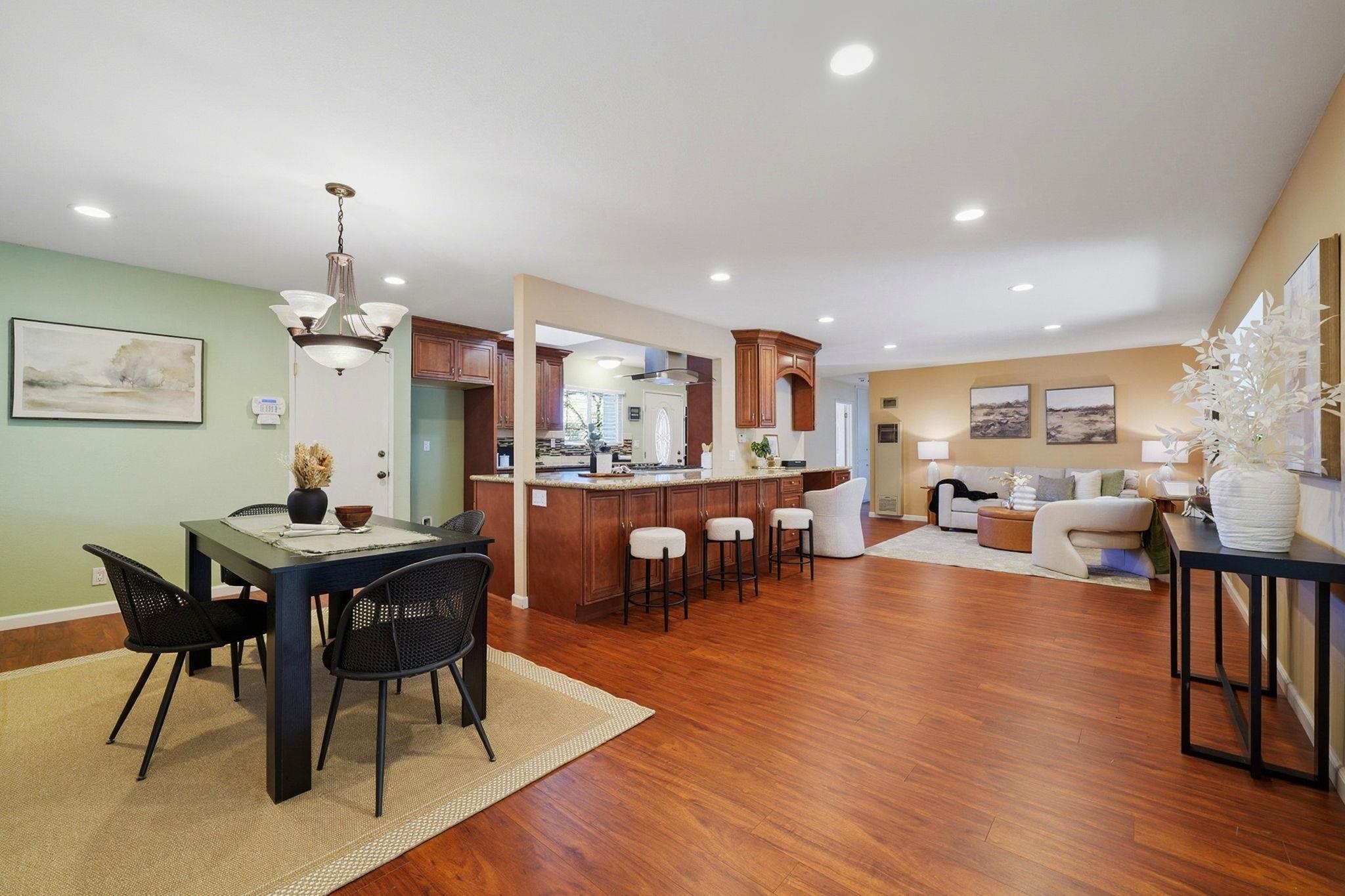 Detail Gallery Image 20 of 49 For 7712 Canterbury Lane, Dublin,  CA 94568-1936 - 3 Beds | 2 Baths