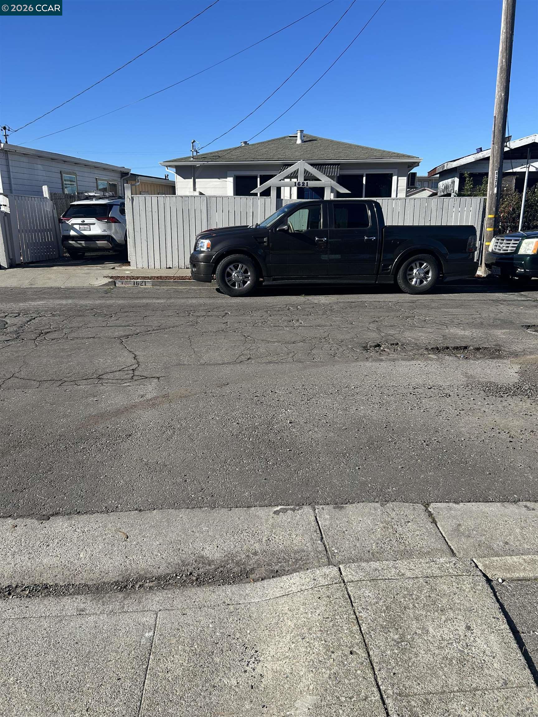 Front Image Thumbnail for CC41123140