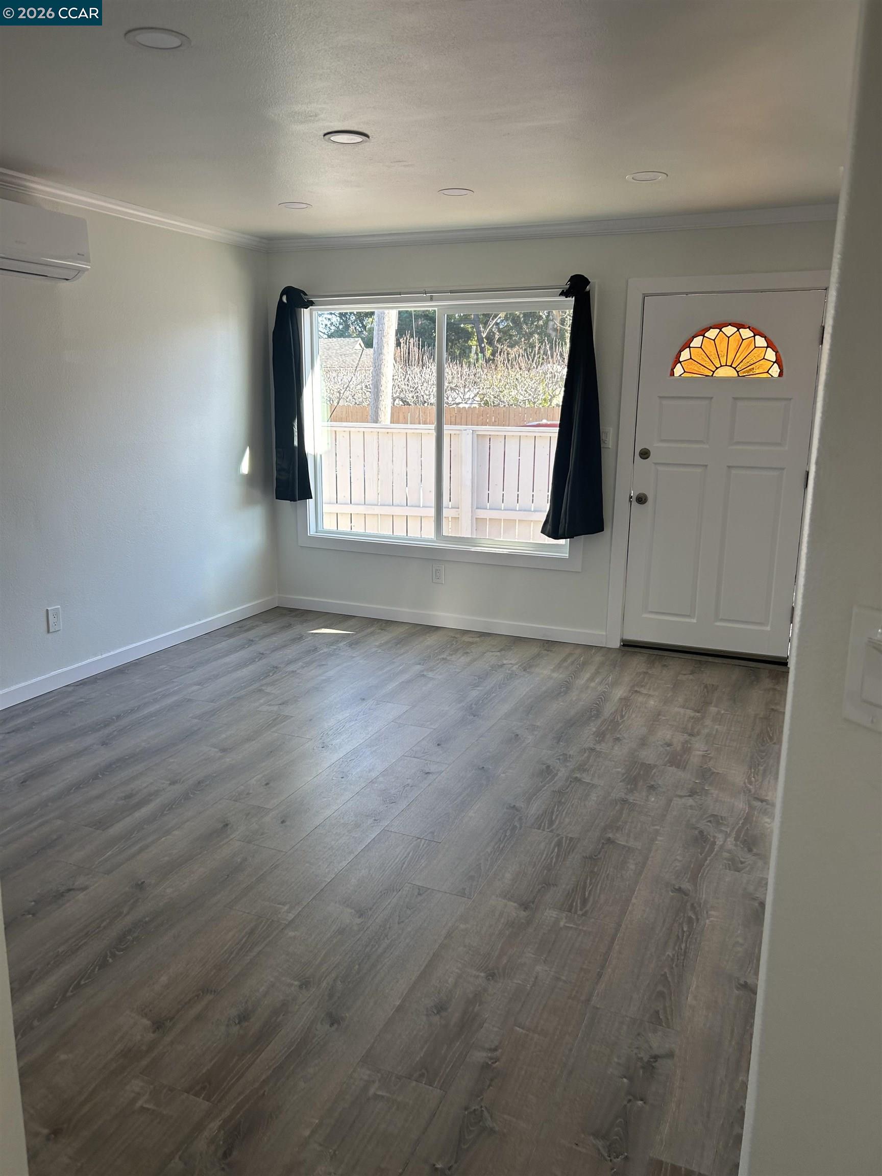 Detail Gallery Image 3 of 7 For 1621 26th St, Richmond,  CA 94806-4523 - 2 Beds | 1 Baths