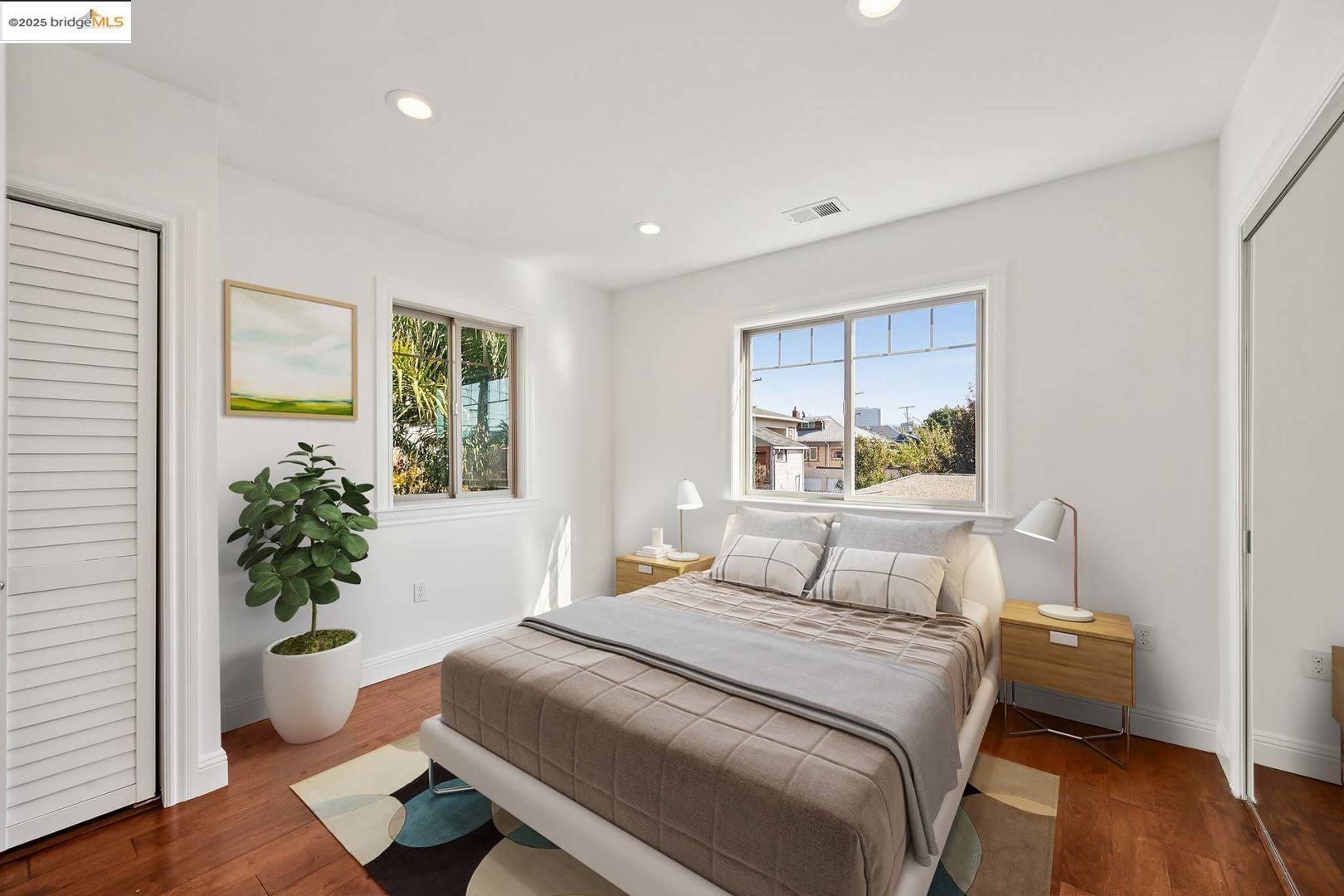 Detail Gallery Image 10 of 34 For 1028 36th St, Oakland,  CA 94608 - 3 Beds | 3 Baths