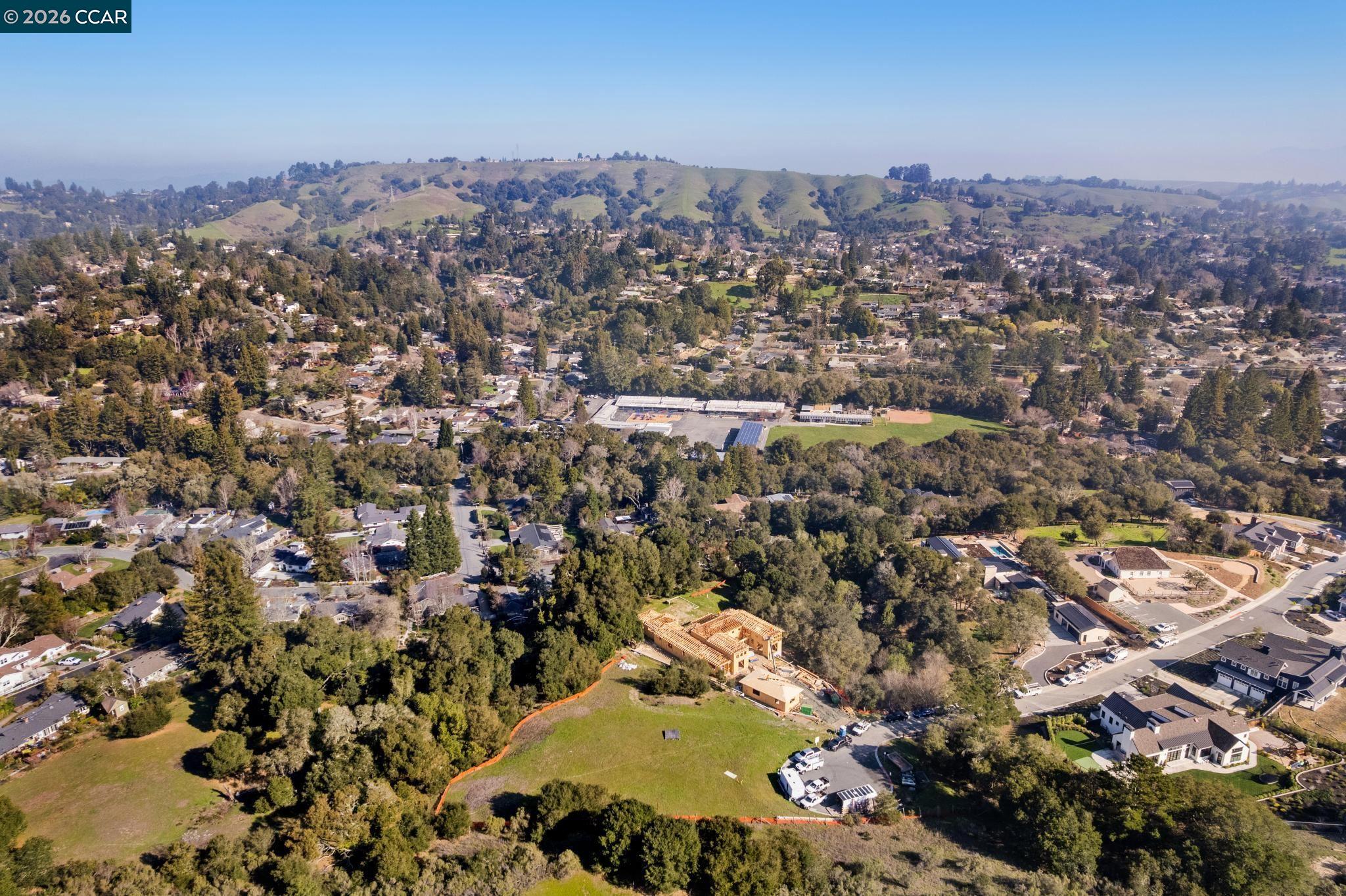 Detail Gallery Image 13 of 32 For 90 Adobe Ln, Orinda,  CA 94563 - – Beds | – Baths