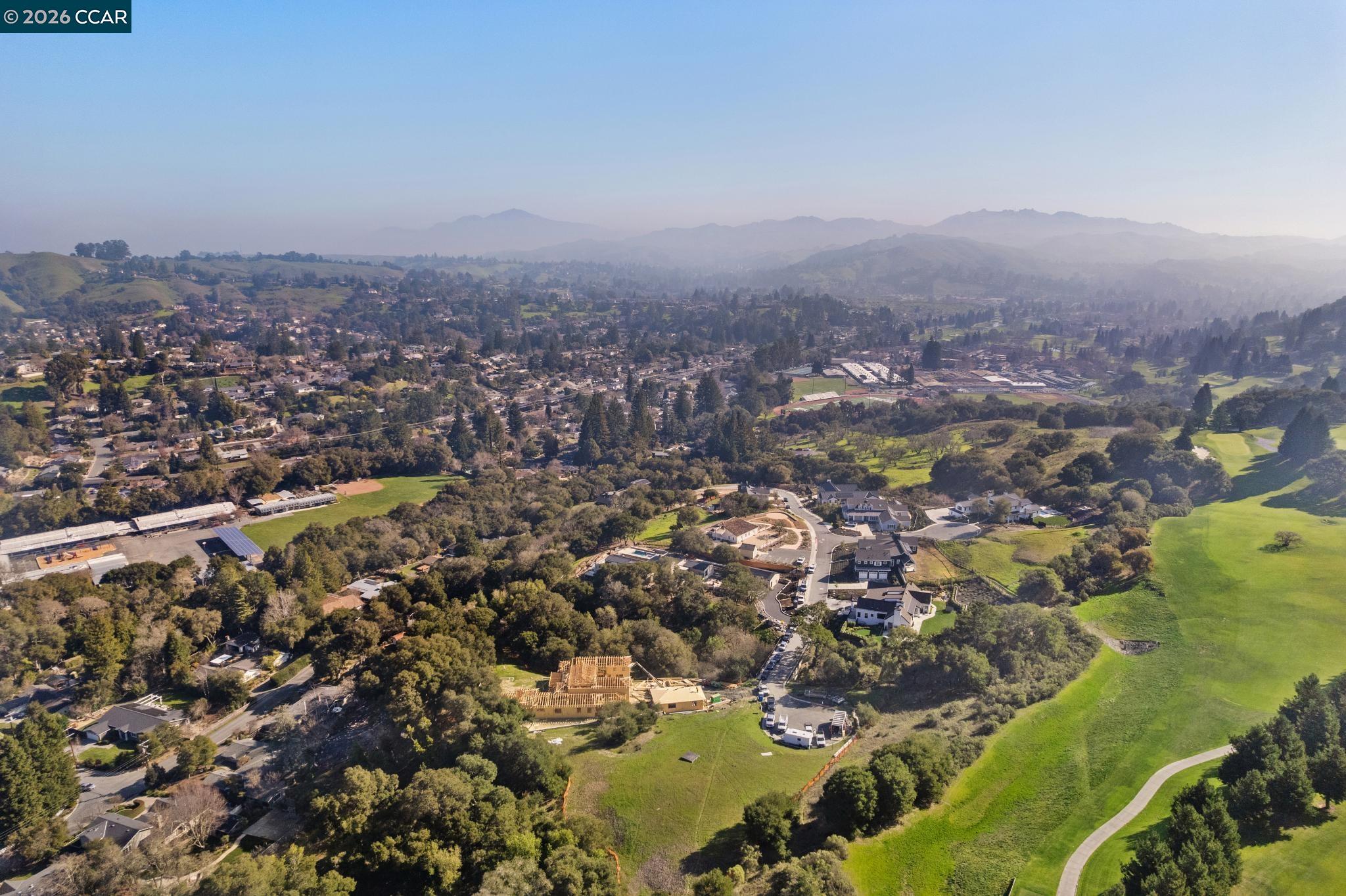 Detail Gallery Image 15 of 32 For 90 Adobe Ln, Orinda,  CA 94563 - – Beds | – Baths