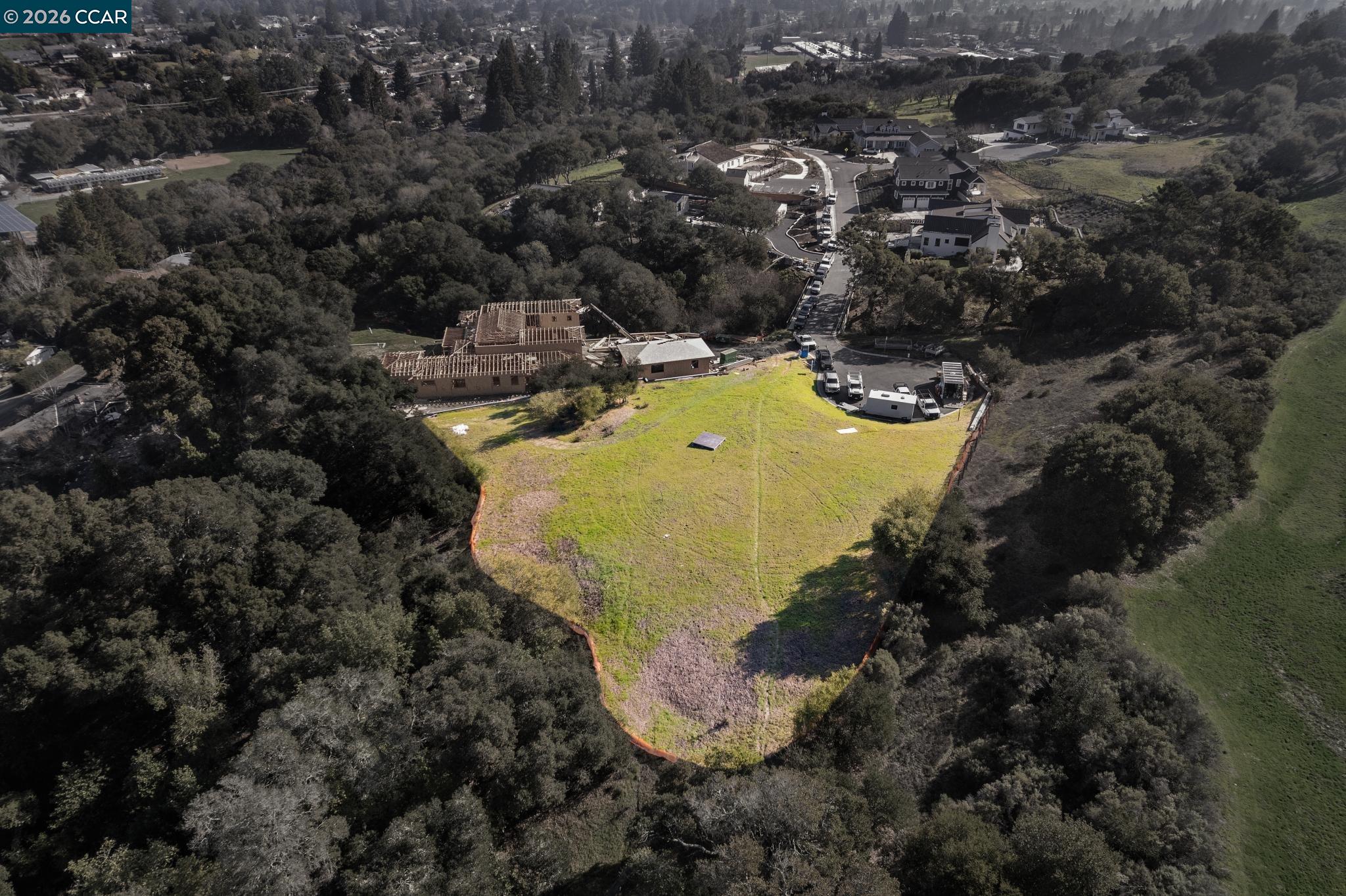 Detail Gallery Image 4 of 32 For 90 Adobe Ln, Orinda,  CA 94563 - – Beds | – Baths