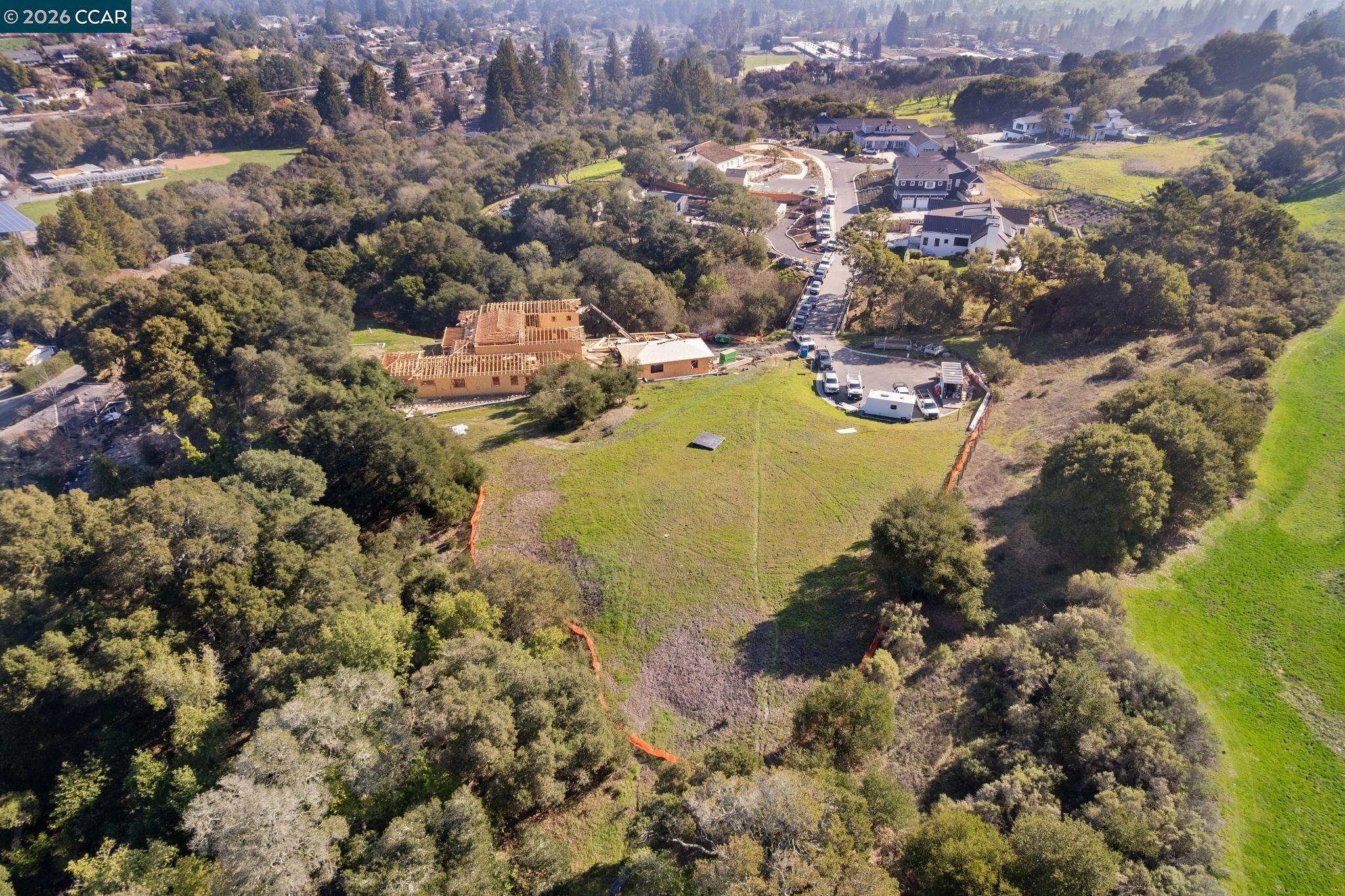 Detail Gallery Image 5 of 32 For 90 Adobe Ln, Orinda,  CA 94563 - – Beds | – Baths