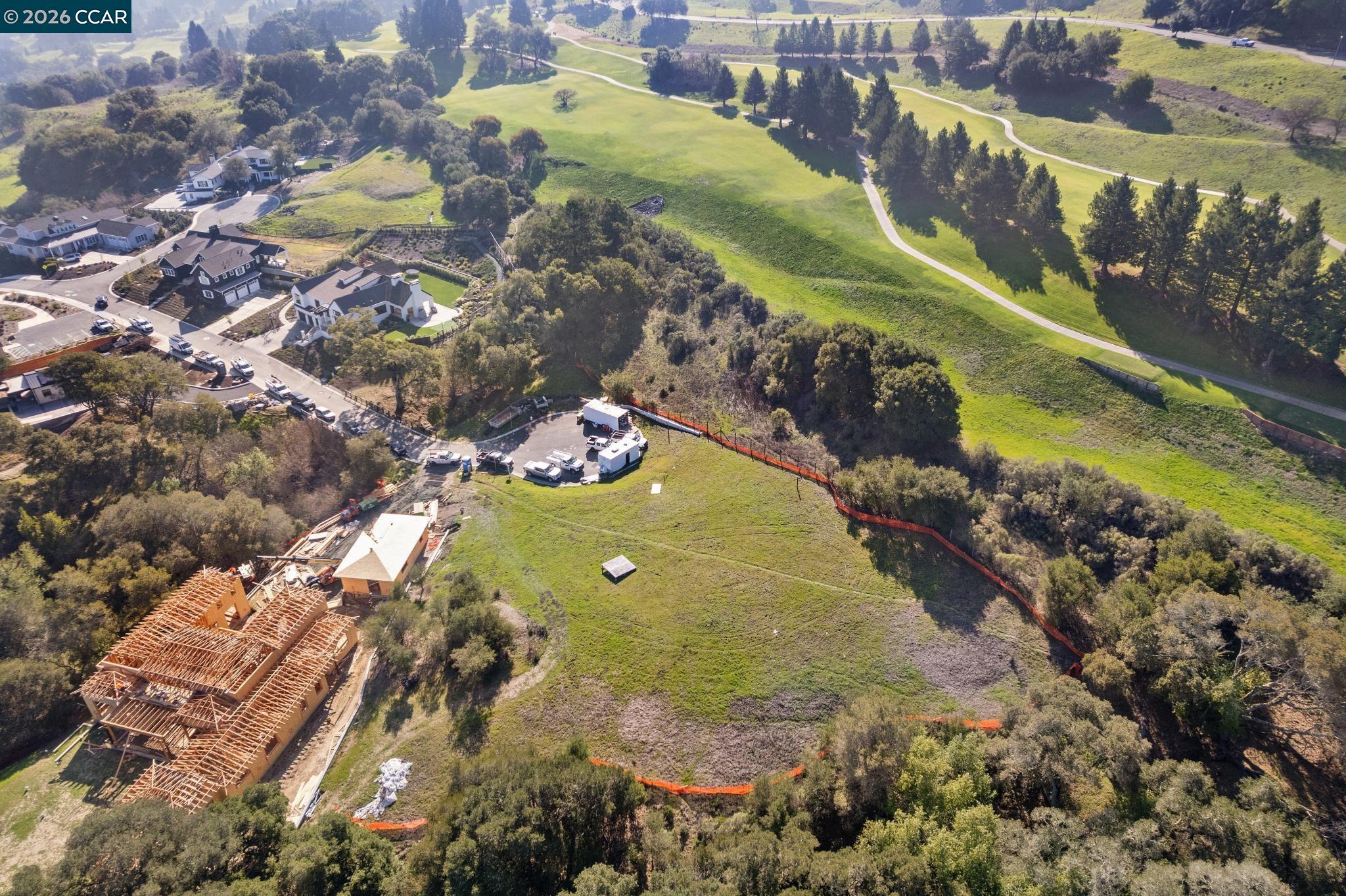 Detail Gallery Image 8 of 32 For 90 Adobe Ln, Orinda,  CA 94563 - – Beds | – Baths