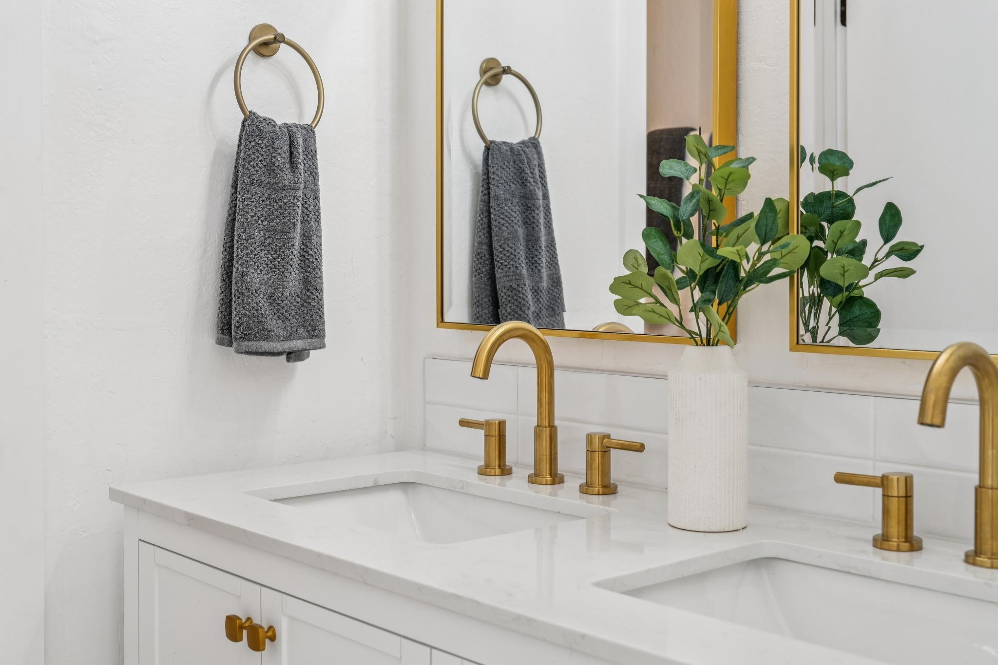 Detail Gallery Image 24 of 49 For 6507 Heather Ridge Way, Oakland,  CA 94611 - 4 Beds | 3/1 Baths