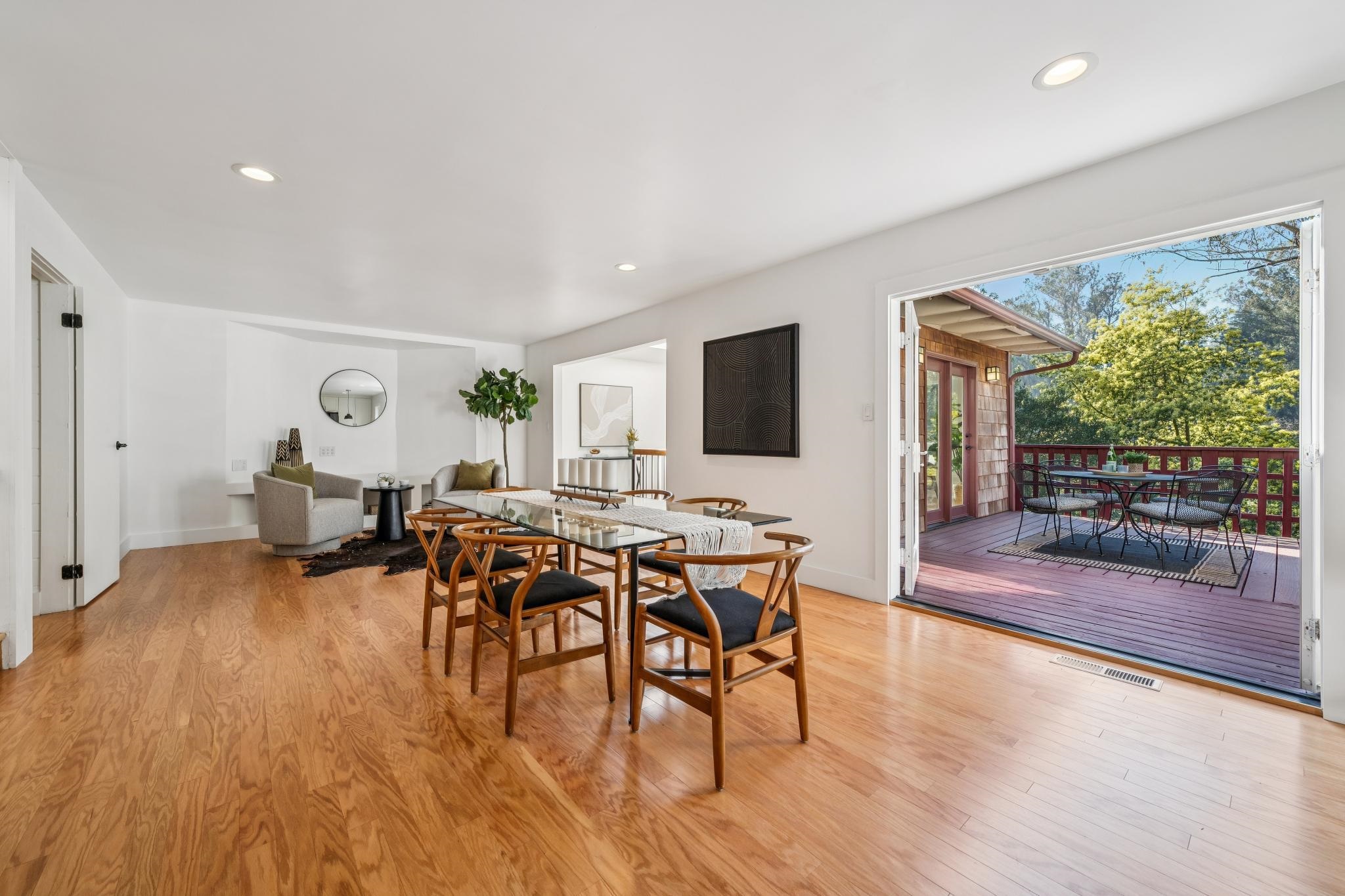 Detail Gallery Image 6 of 49 For 6507 Heather Ridge Way, Oakland,  CA 94611 - 4 Beds | 3/1 Baths