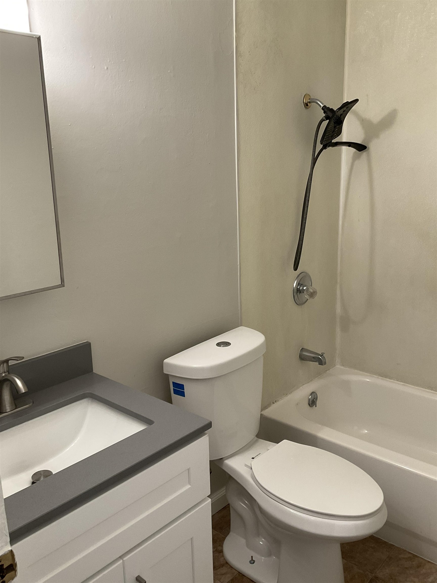 Detail Gallery Image 5 of 6 For 1108 W 5th Street #1,  Antioch,  CA 94509 - 2 Beds | 1 Baths