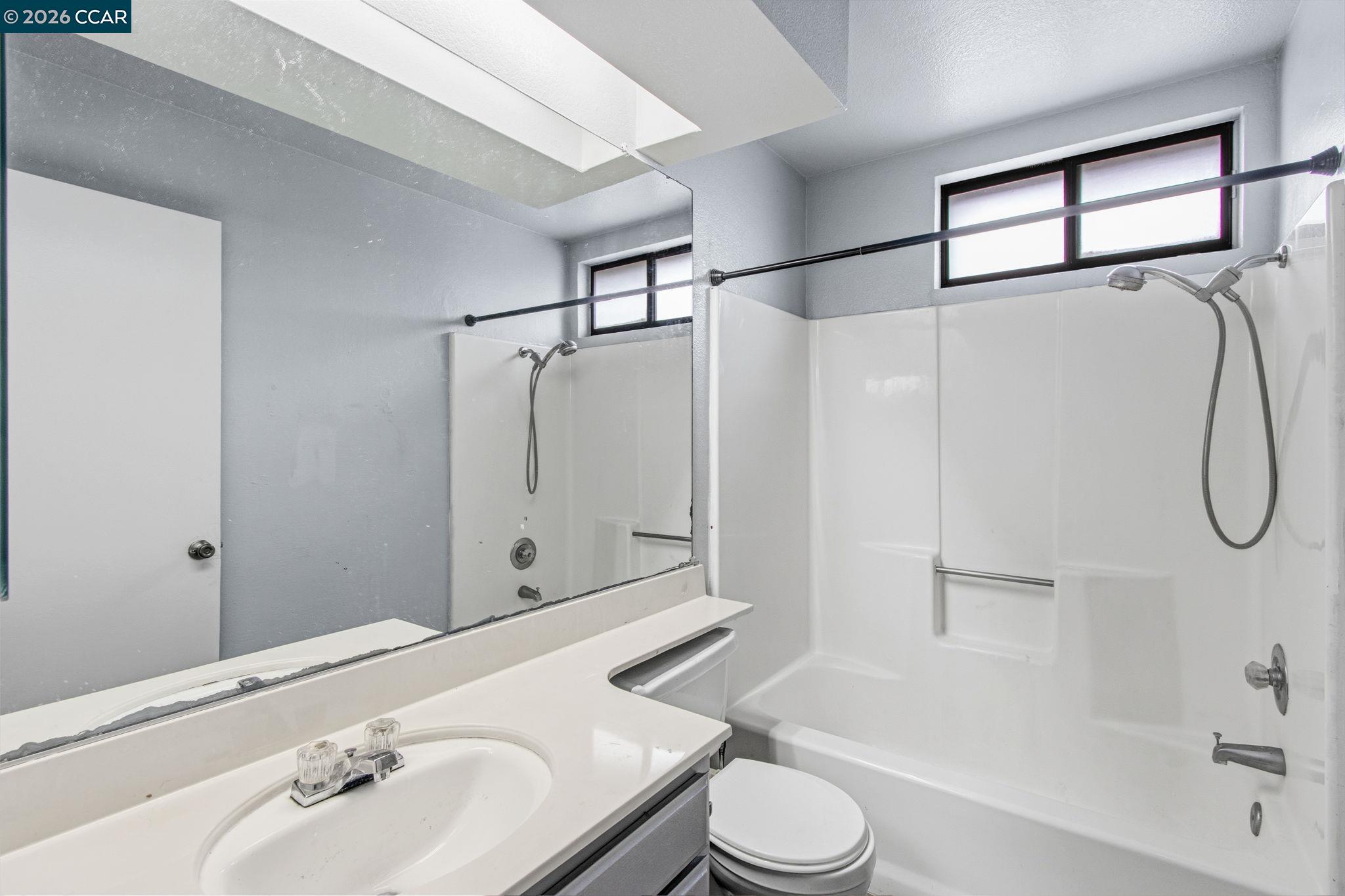 Detail Gallery Image 16 of 23 For 975 Doeskin Ter, Brentwood,  CA 94513 - 3 Beds | 2/1 Baths