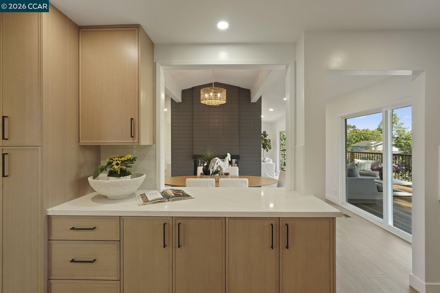 Detail Gallery Image 13 of 59 For 3233 Lucas Circle, Lafayette,  CA 94549 - 4 Beds | 3/1 Baths