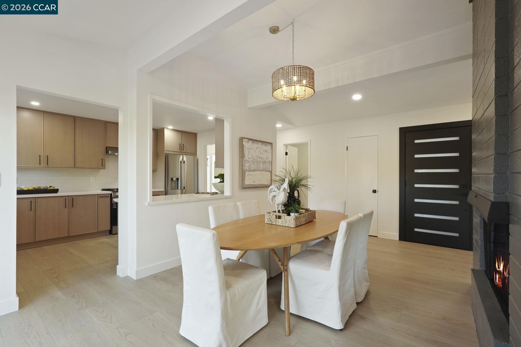 Detail Gallery Image 14 of 59 For 3233 Lucas Circle, Lafayette,  CA 94549 - 4 Beds | 3/1 Baths