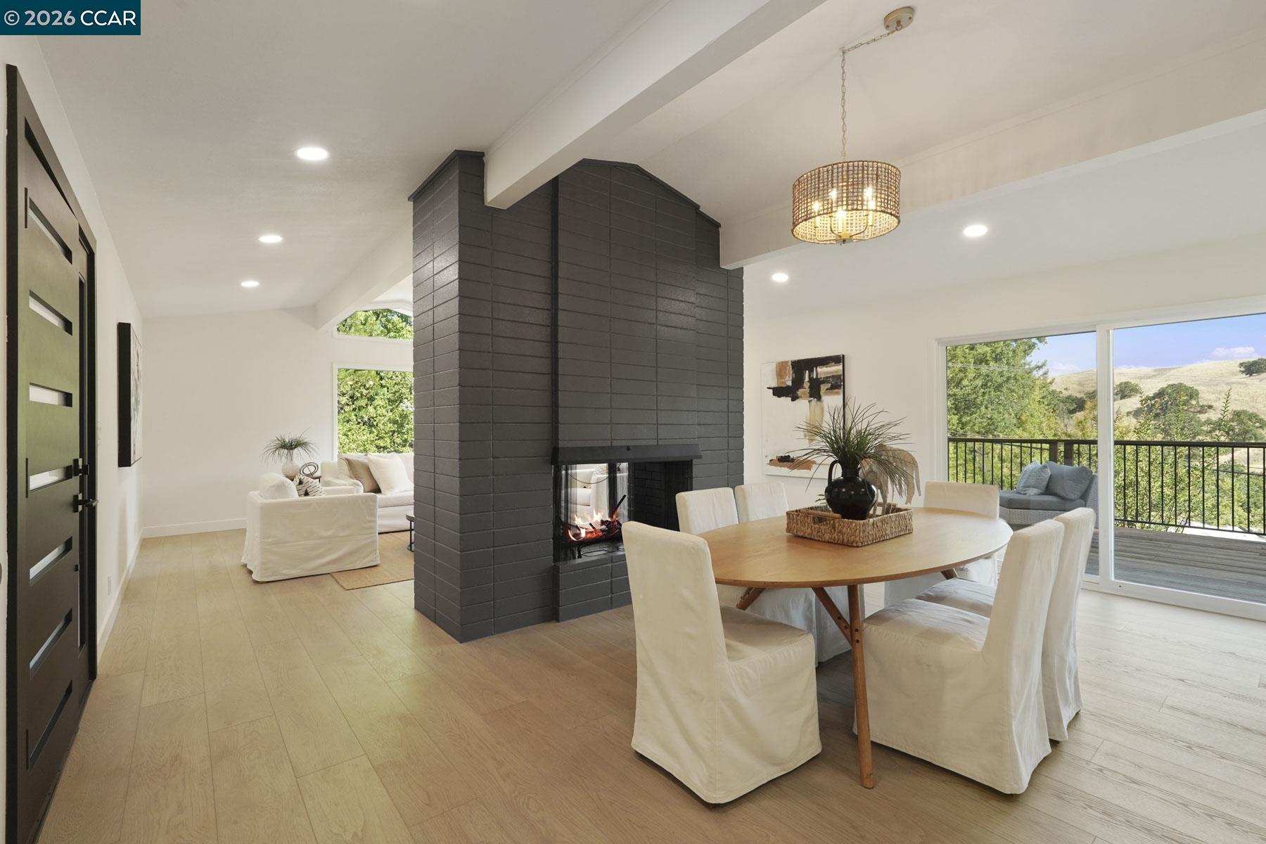 Detail Gallery Image 15 of 59 For 3233 Lucas Circle, Lafayette,  CA 94549 - 4 Beds | 3/1 Baths