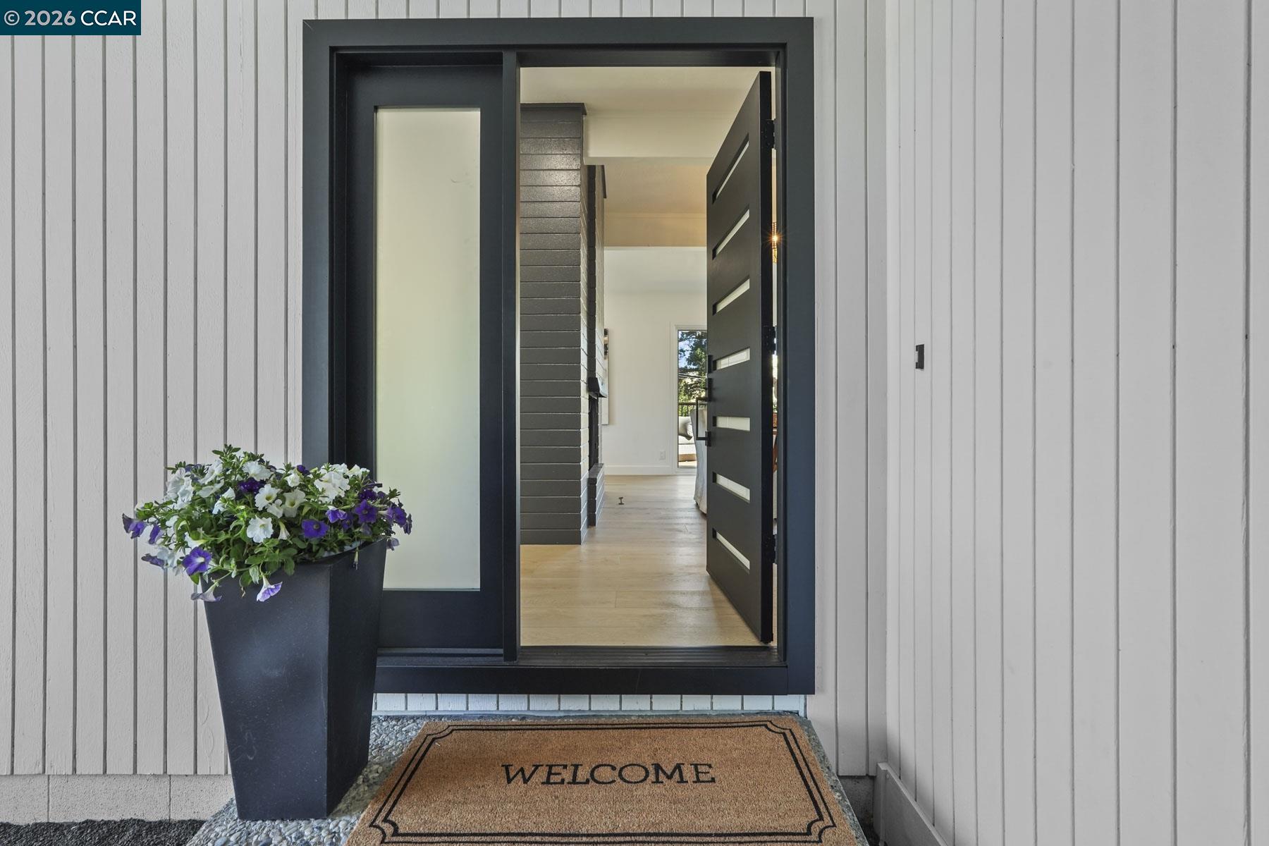 Detail Gallery Image 3 of 59 For 3233 Lucas Circle, Lafayette,  CA 94549 - 4 Beds | 3/1 Baths