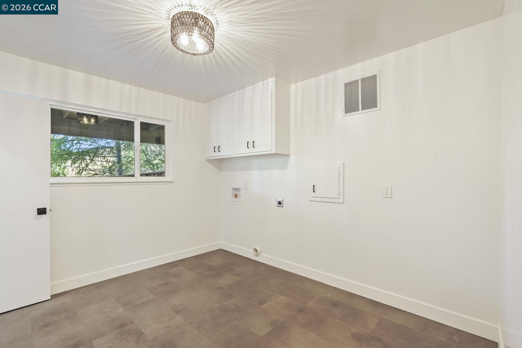 Detail Gallery Image 52 of 59 For 3233 Lucas Circle, Lafayette,  CA 94549 - 4 Beds | 3/1 Baths