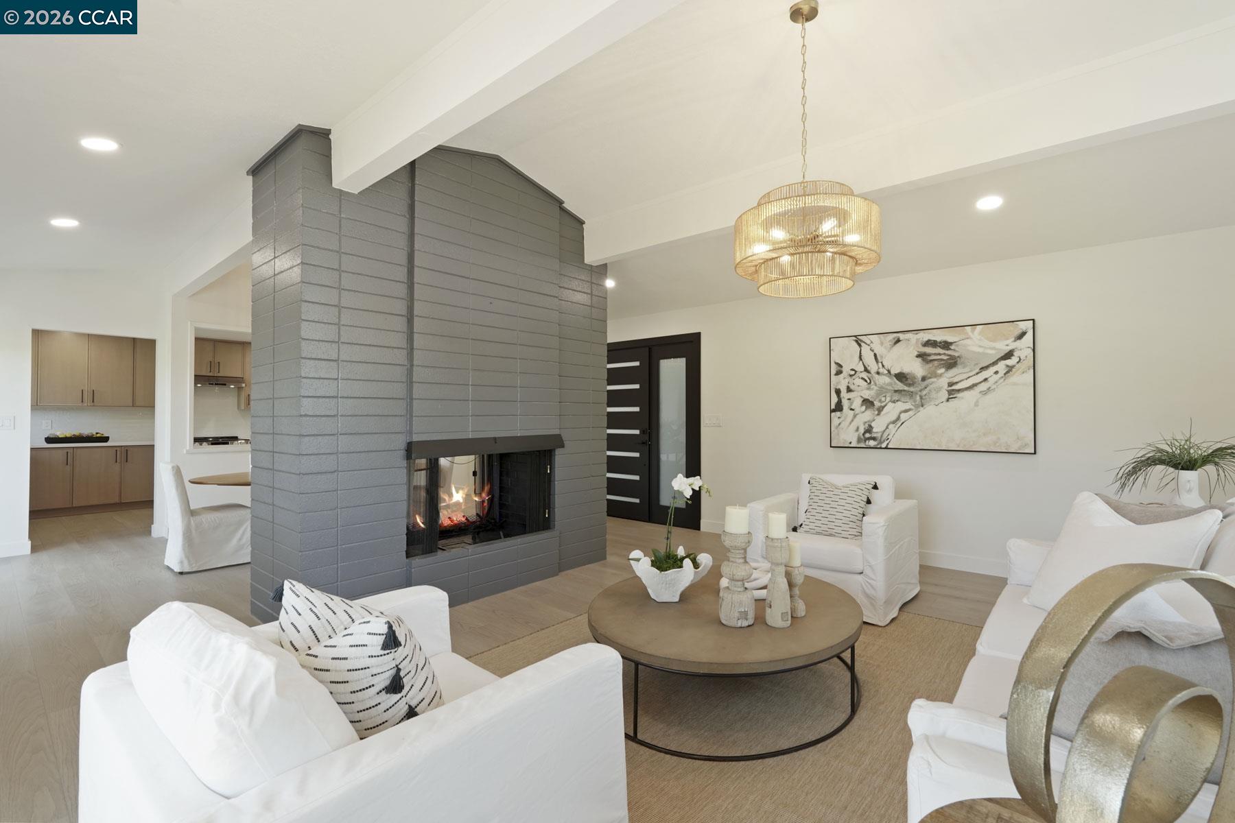 Detail Gallery Image 7 of 59 For 3233 Lucas Circle, Lafayette,  CA 94549 - 4 Beds | 3/1 Baths