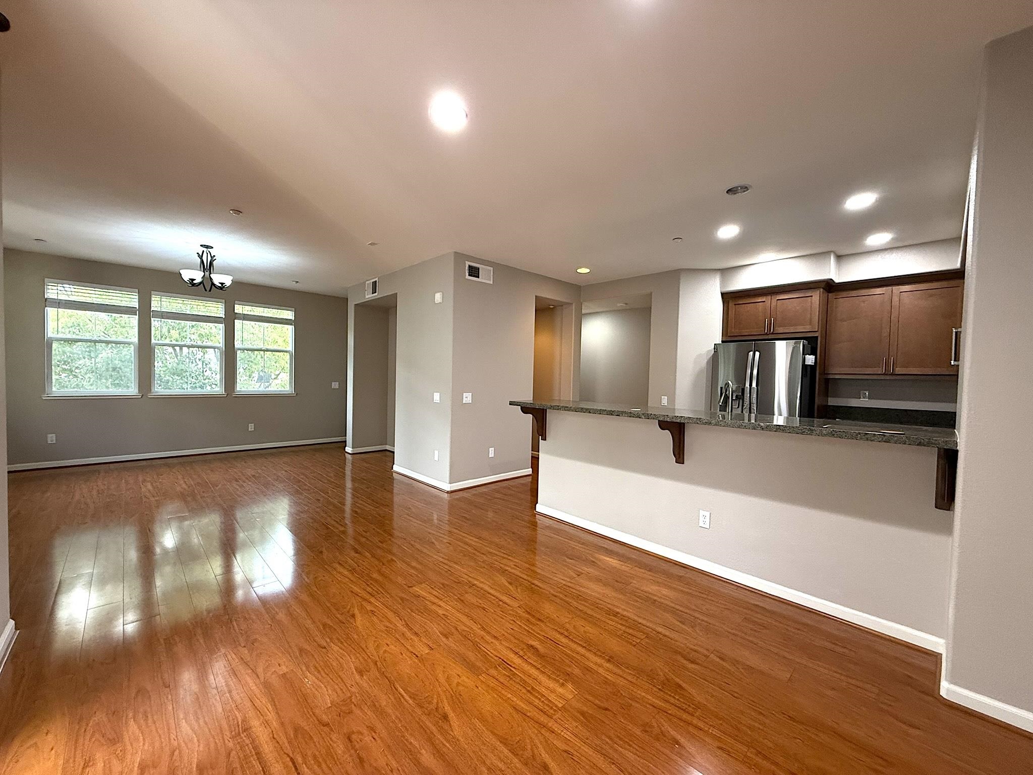 Detail Gallery Image 14 of 30 For 756 Grandview Ter, San Jose,  CA 95133 - 3 Beds | 2/1 Baths